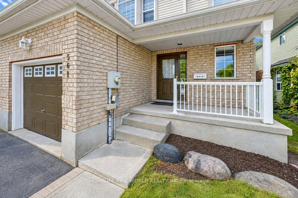 Photo 2 of 561 Dansbury Drive, Waterloo — HOMEH