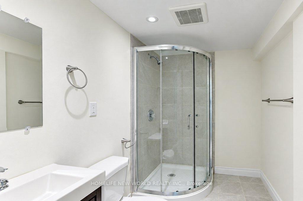 Photo 18 of 561 Dansbury Drive, Waterloo — HOMEH