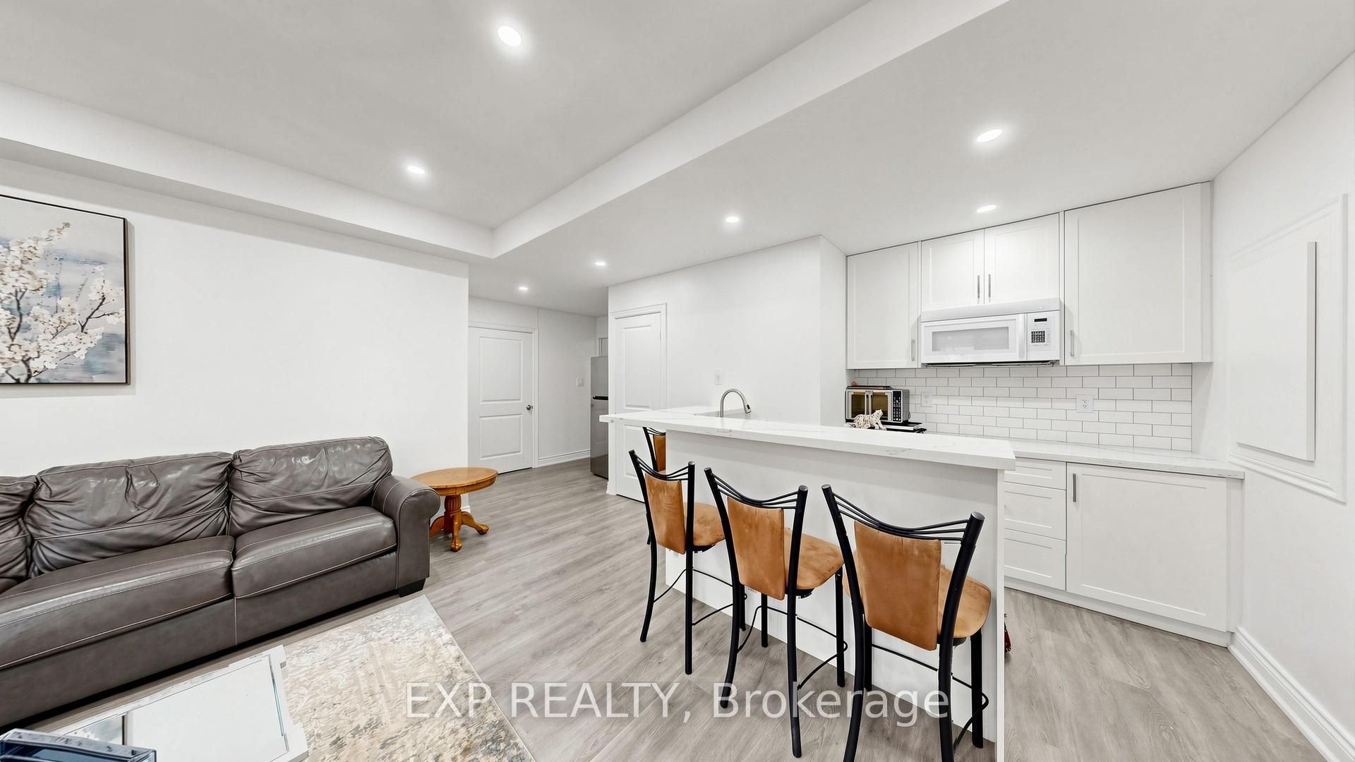 Photo 34 of 34 Buttonleaf Crescent, Whitchurch-Stouffville, Stouffville — HOMEH