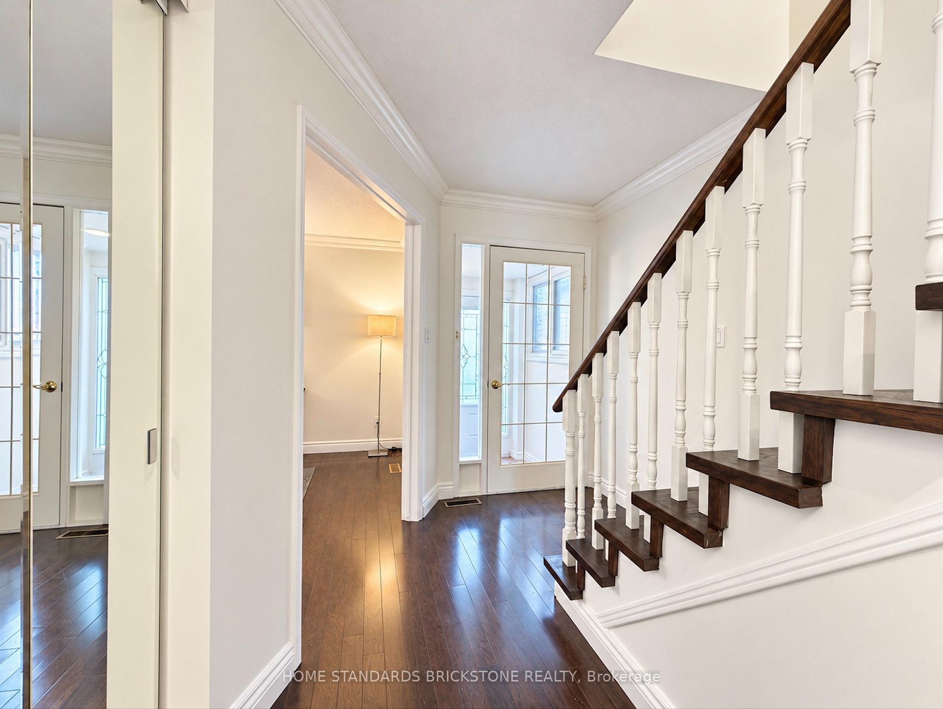Photo 2 of 171 Brownridge Drive, Vaughan, Brownridge — HOMEH