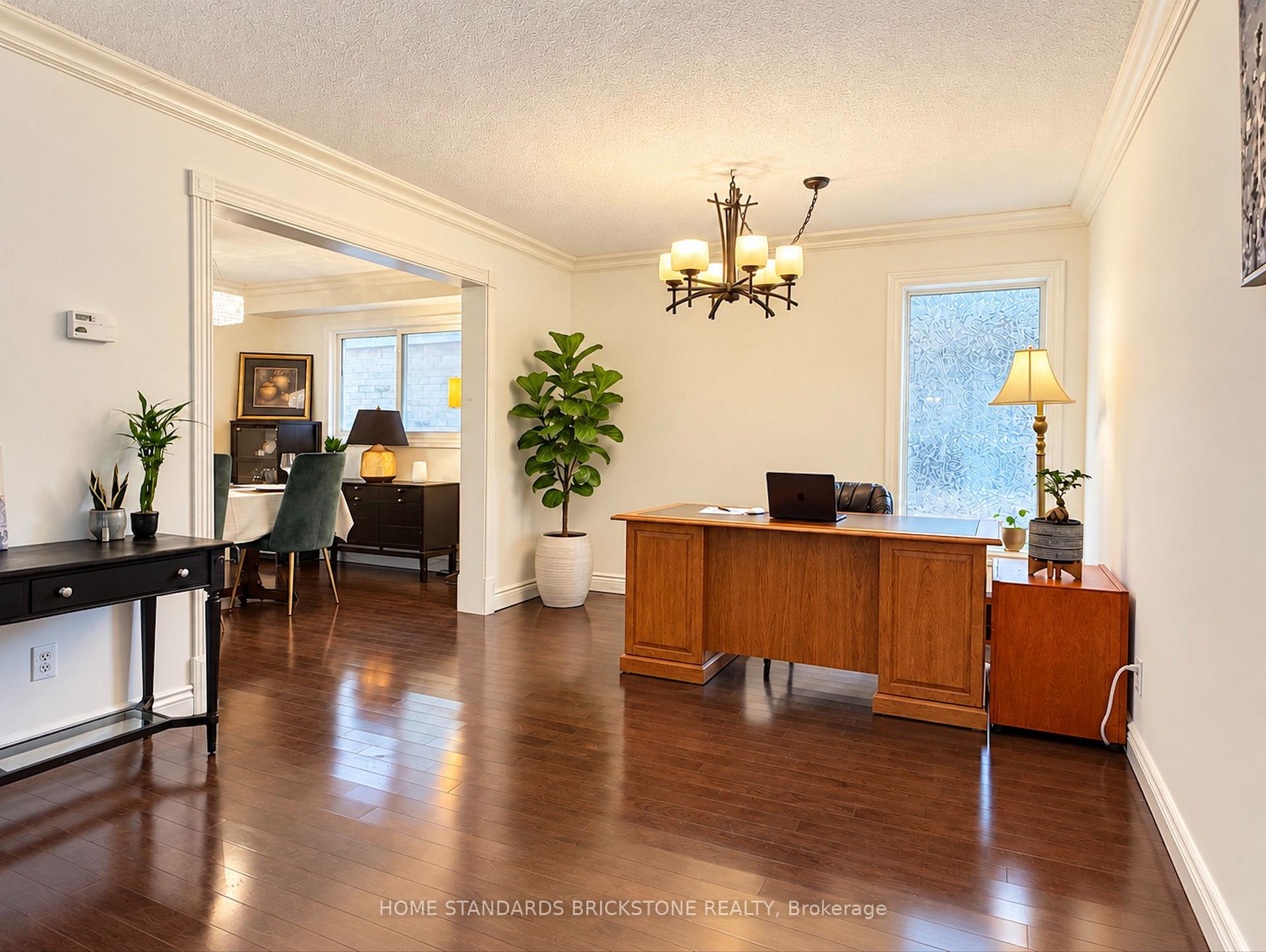 Photo 4 of 171 Brownridge Drive, Vaughan, Brownridge — HOMEH