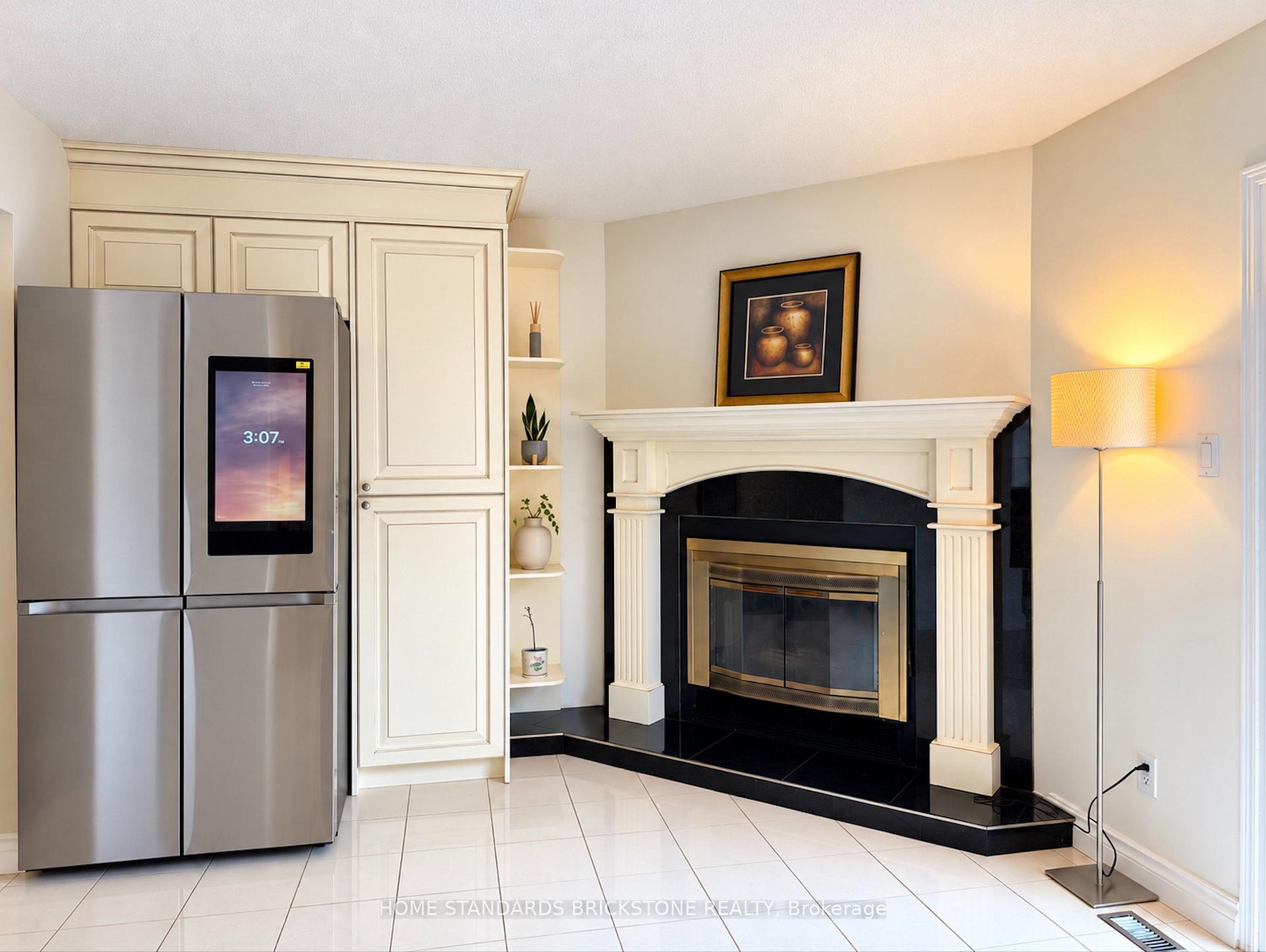 Photo 6 of 171 Brownridge Drive, Vaughan, Brownridge — HOMEH