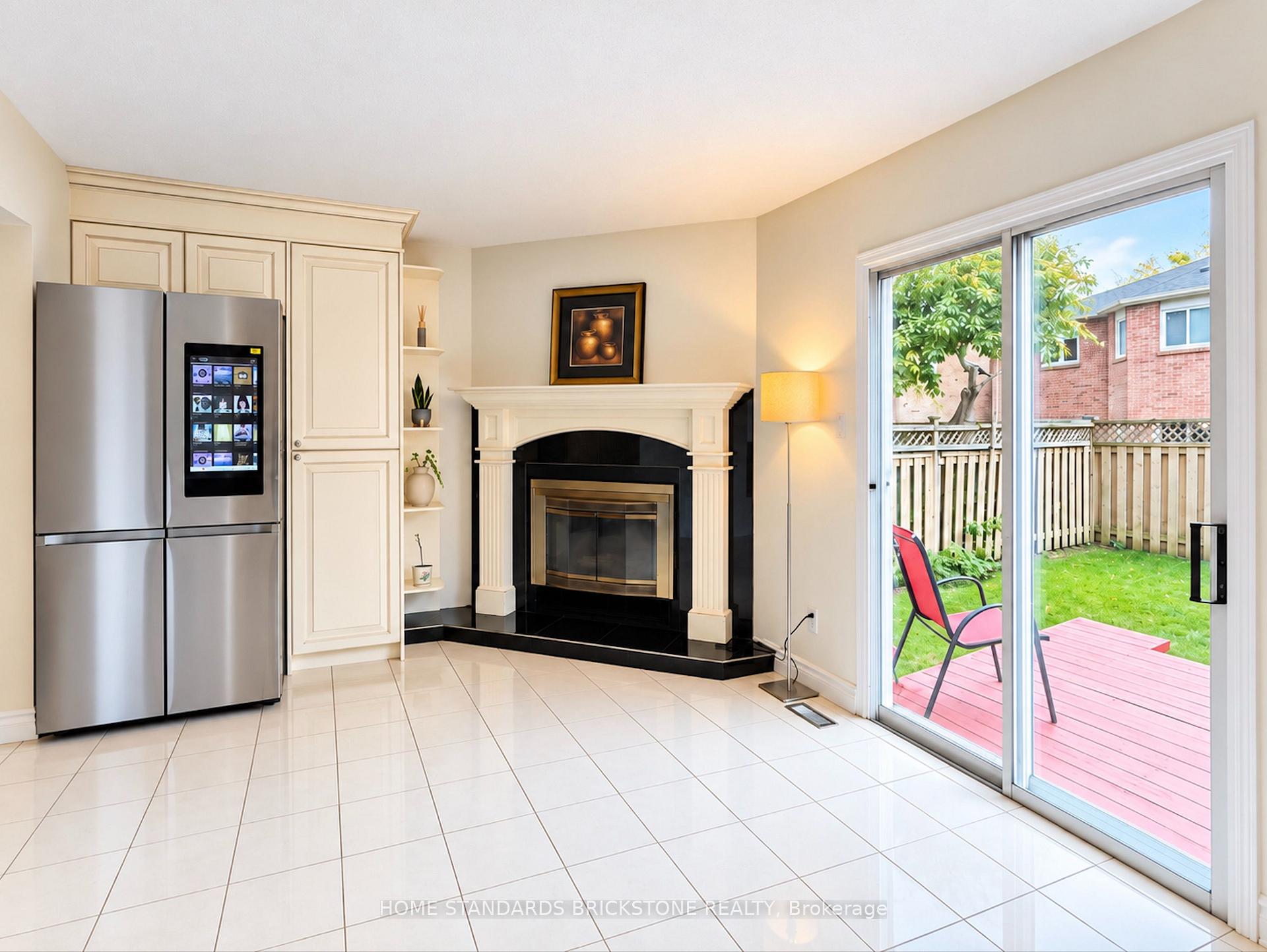 Photo 7 of 171 Brownridge Drive, Vaughan, Brownridge — HOMEH