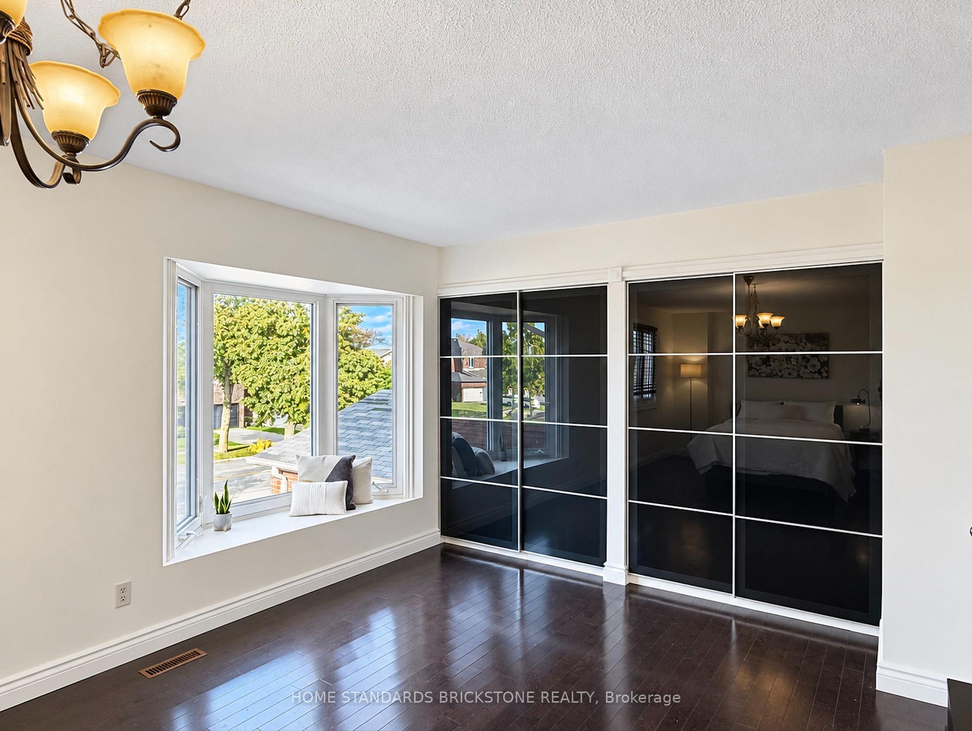 Photo 13 of 171 Brownridge Drive, Vaughan, Brownridge — HOMEH