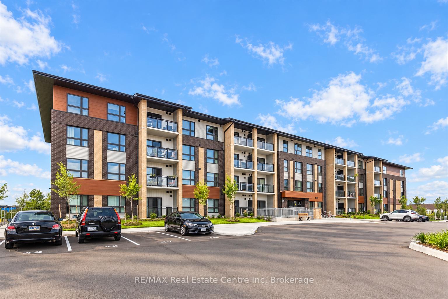 Photo 11 of Unit 103, 25 Kay Crescent, Guelph, Pineridge/Westminster Woods — HOMEH