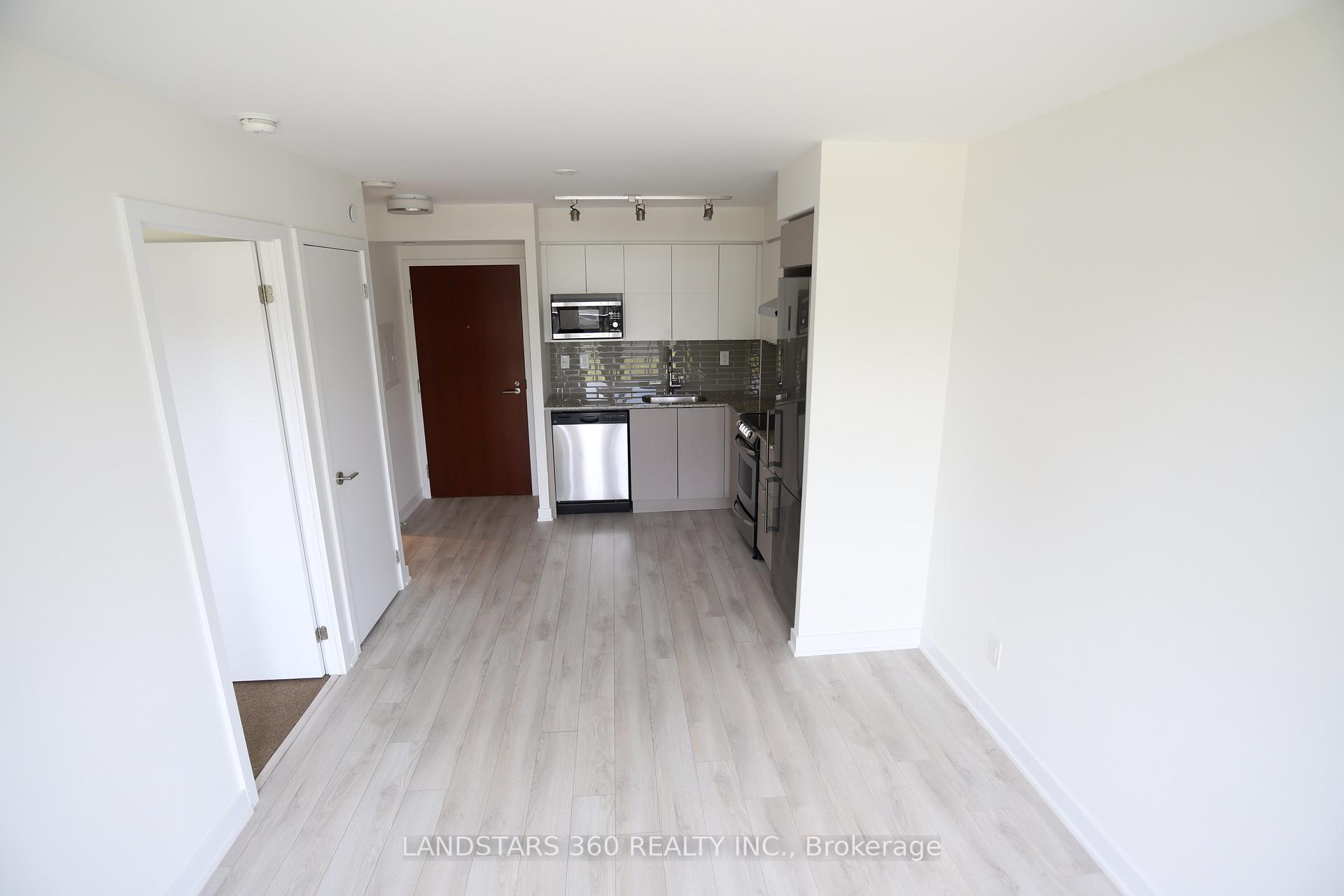 Photo 4 of Unit 421, 160 Flemington Road, North York, Yorkdale-Glen Park — HOMEH