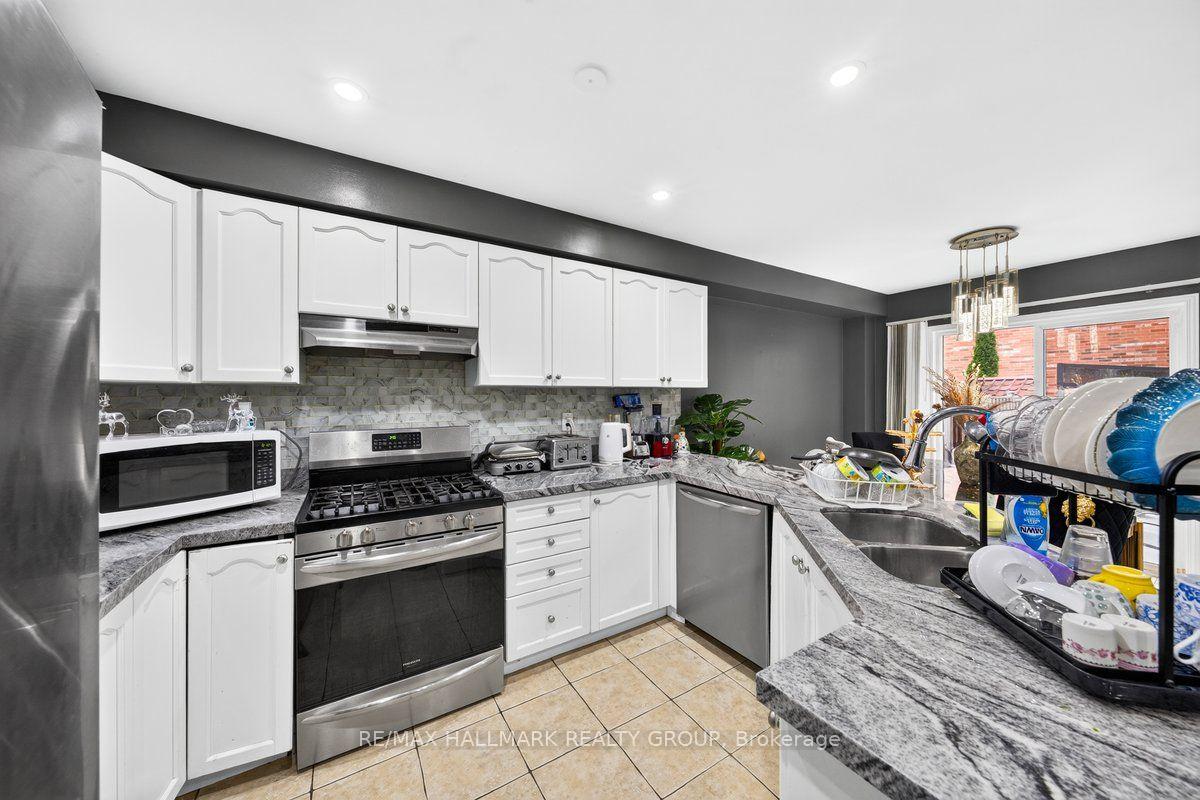 Photo 12 of 3155 Cabano Crescent, Mississauga, Churchill Meadows — HOMEH
