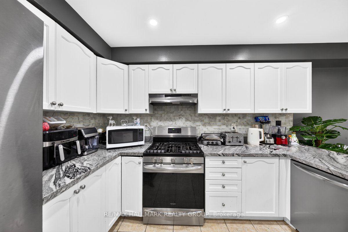 Photo 13 of 3155 Cabano Crescent, Mississauga, Churchill Meadows — HOMEH