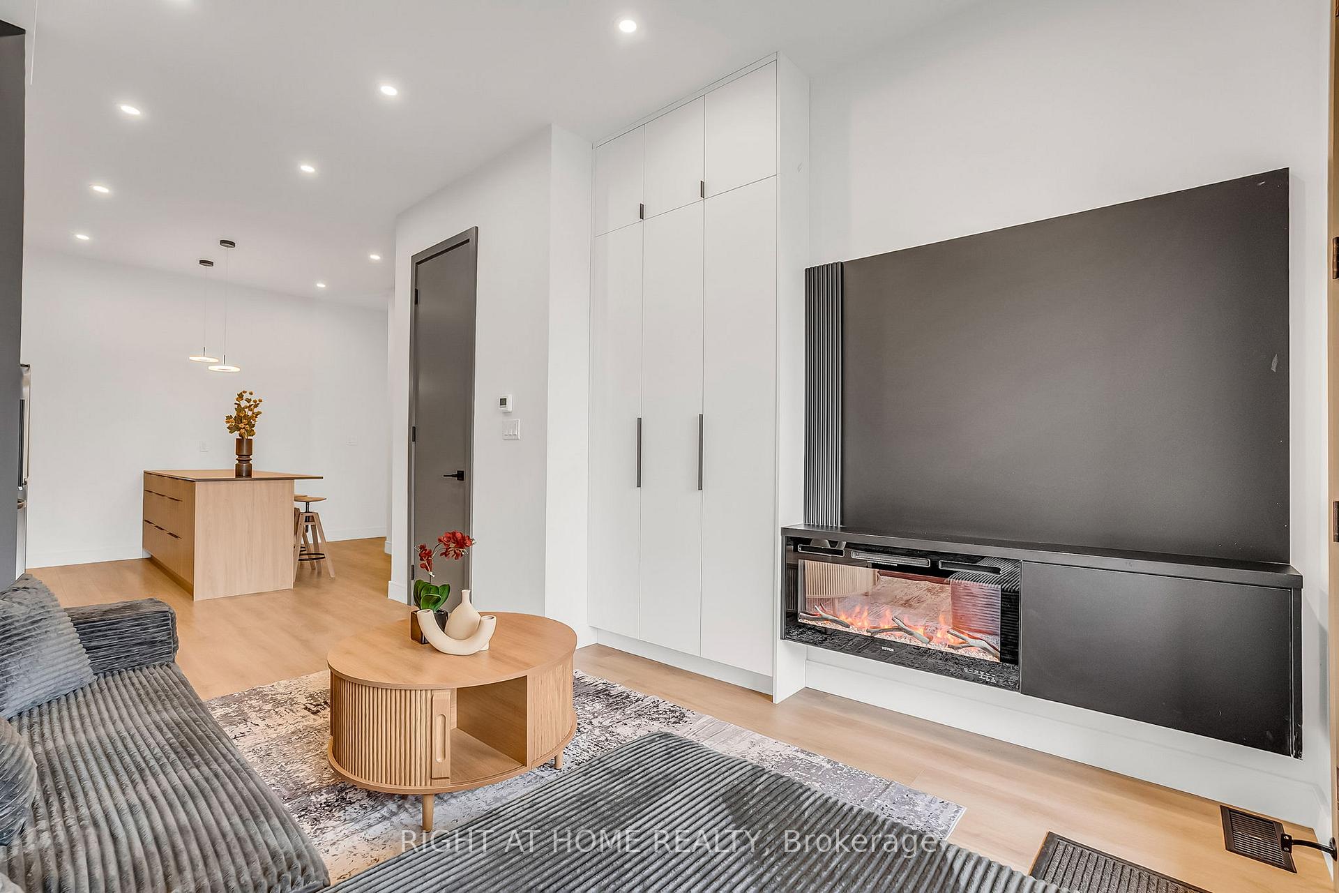 Photo 5 of Unit Unit 2, 1169 Davenport Road, Toronto, Wychwood — HOMEH