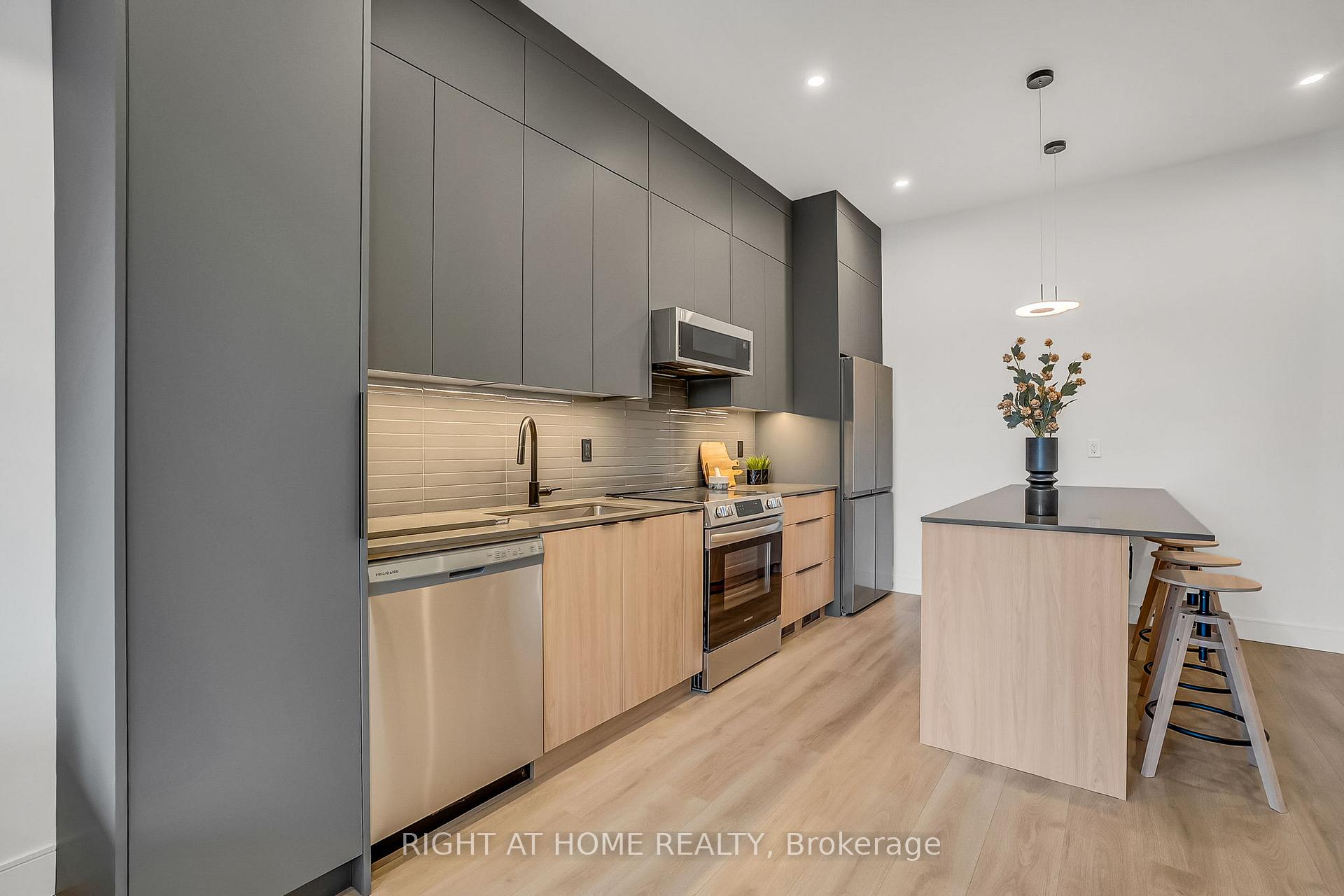 Photo 7 of Unit Unit 2, 1169 Davenport Road, Toronto, Wychwood — HOMEH