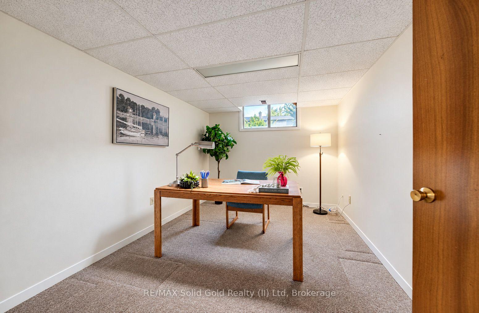 Photo 21 of 15 Uxbridge Crescent, Kitchener, Country Hills West — HOMEH