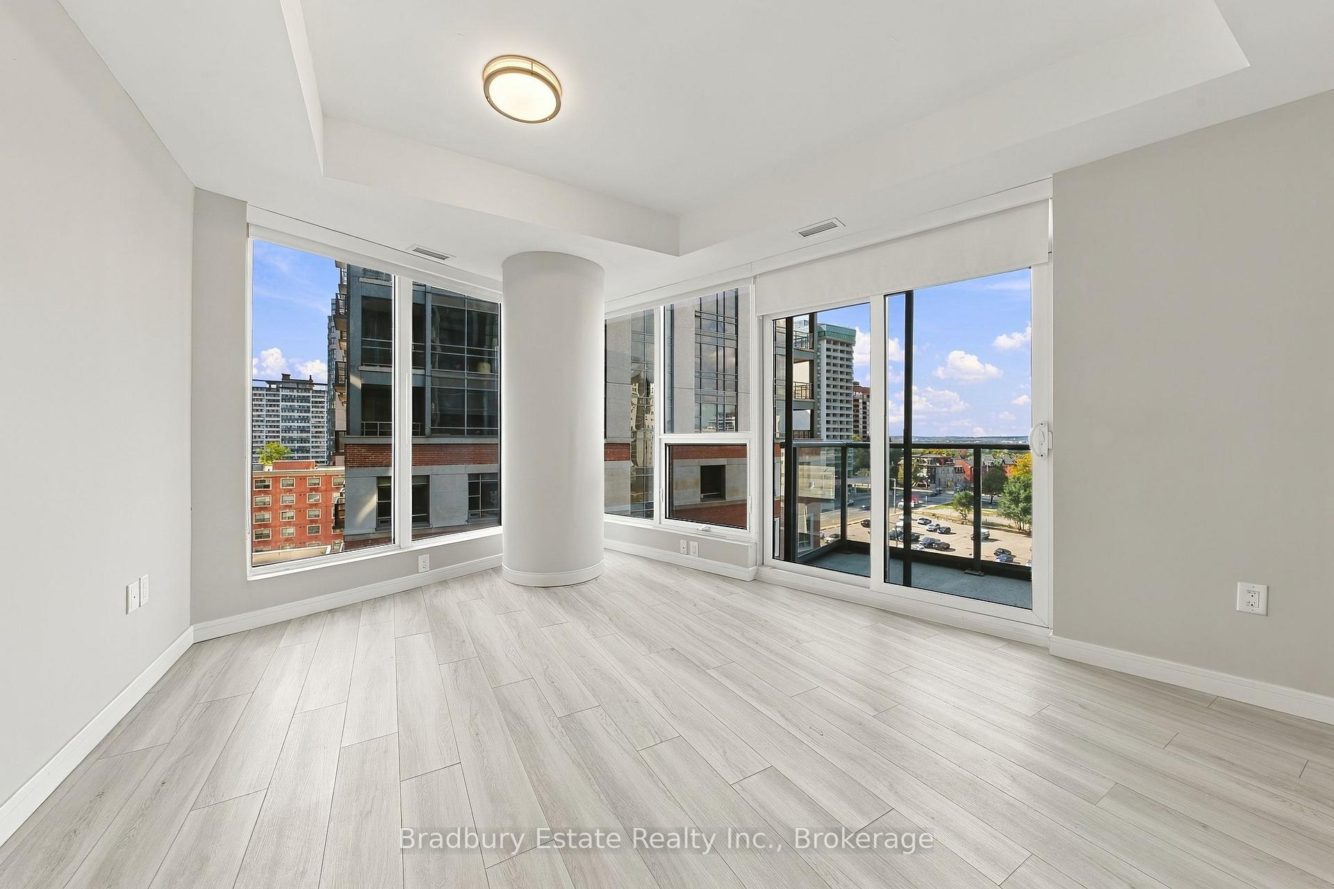 Photo 11 of Unit 1009, 20 George Street, Hamilton, Central — HOMEH