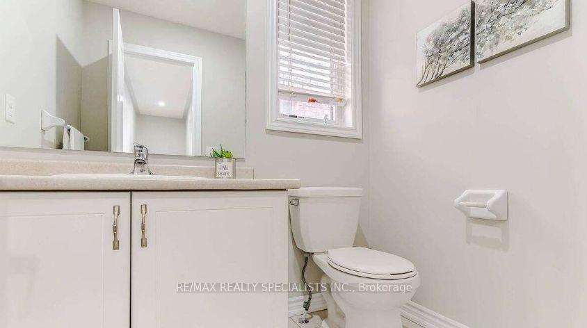 Photo 10 of 1479 Chretien Street, Milton, Ford — HOMEH