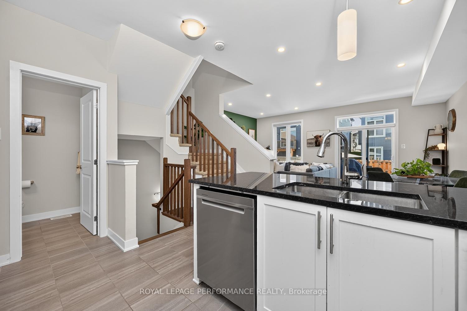 Photo 19 of 1016 Kijik Crescent, Ottawa, Blossom Park/Kemp Park/Findlay Creek — HOMEH