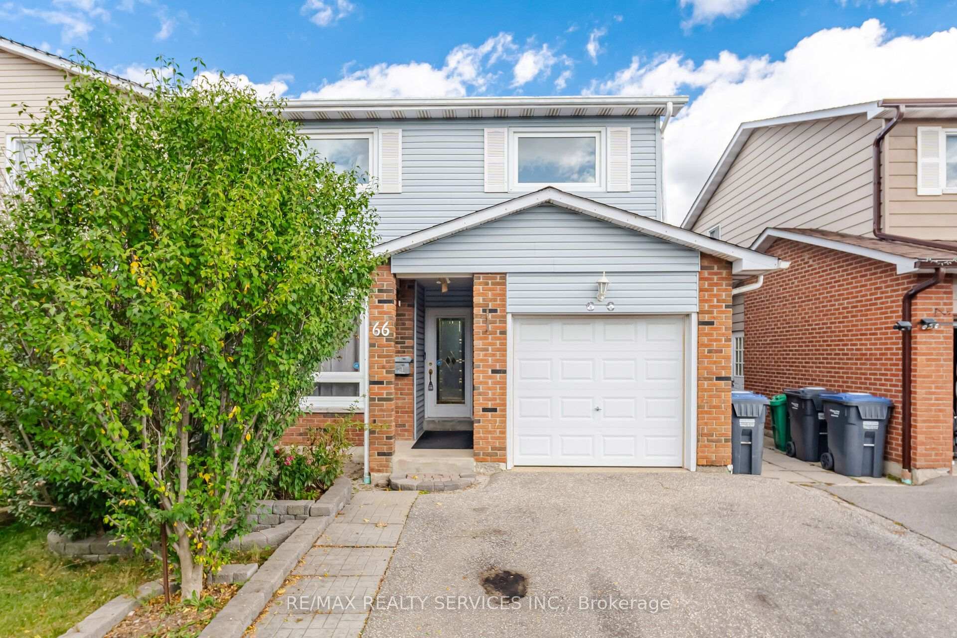 Photo 1 of 66 Hockley Path, Brampton, Madoc — HOMEH