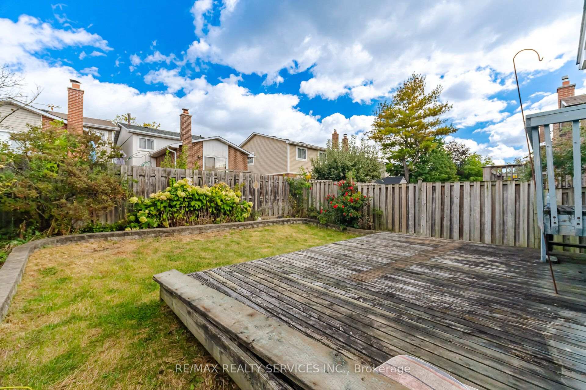 Photo 43 of 66 Hockley Path, Brampton, Madoc — HOMEH