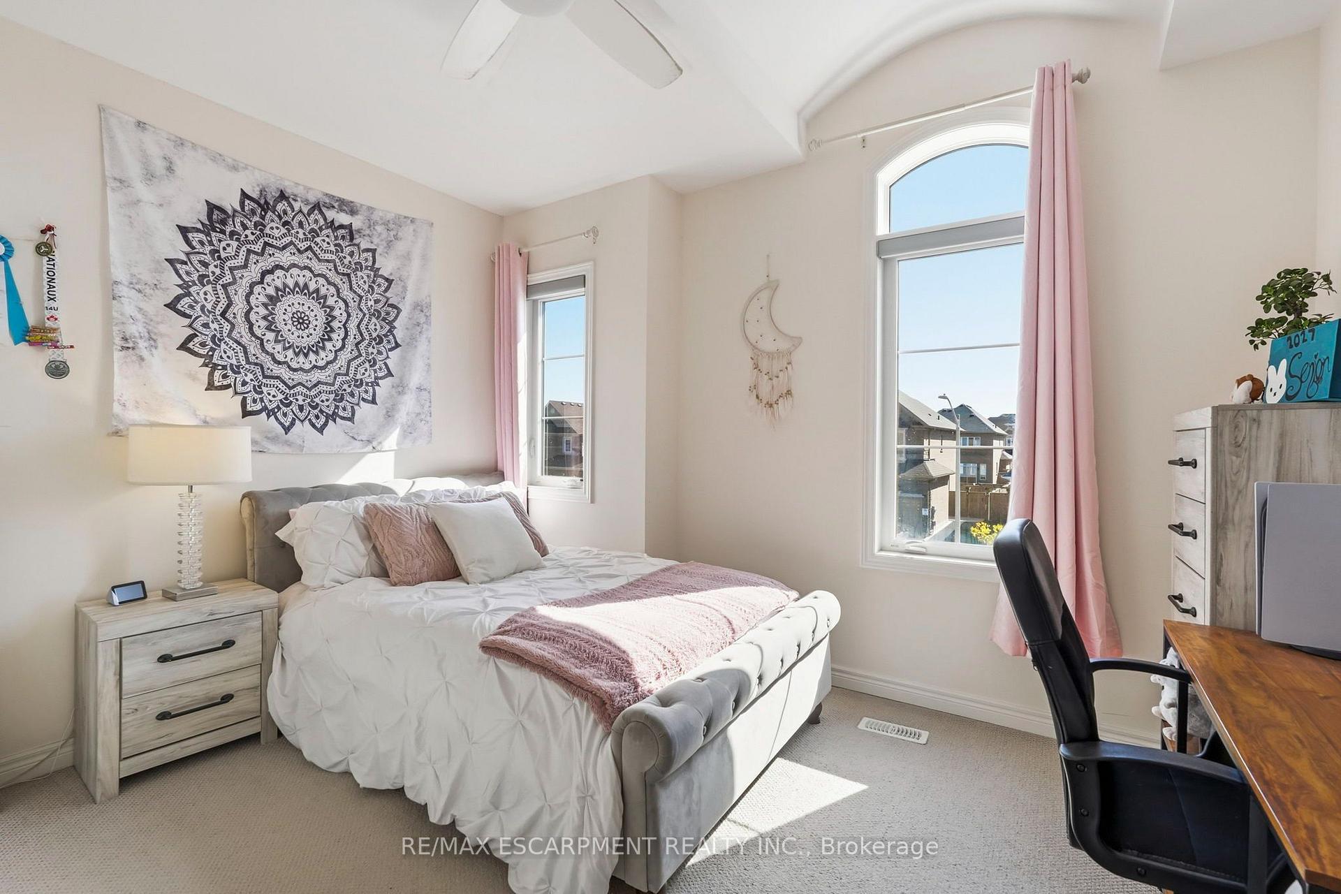 Photo 21 of 193 Whittington Drive, Hamilton, Ancaster — HOMEH