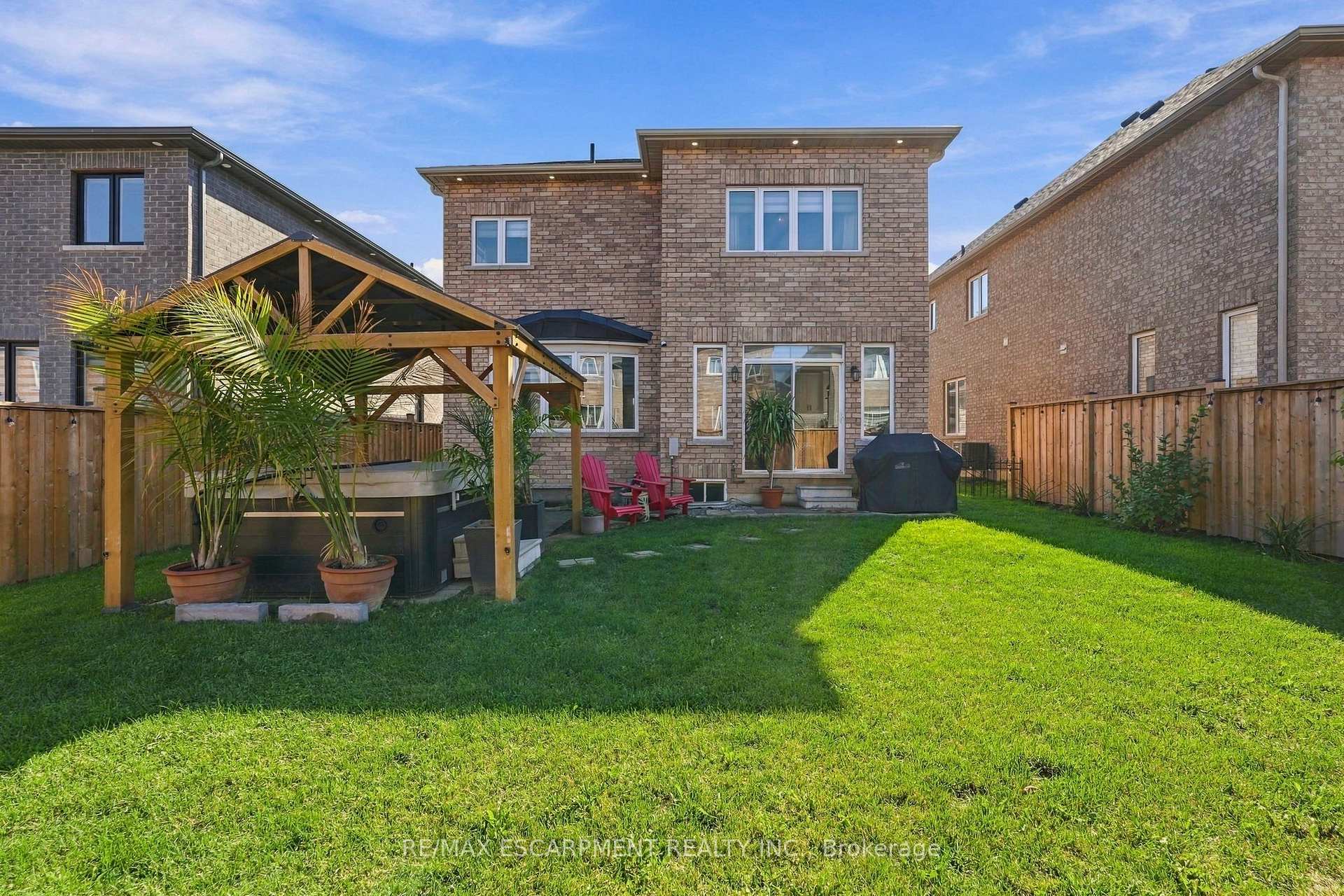 Photo 29 of 193 Whittington Drive, Hamilton, Ancaster — HOMEH