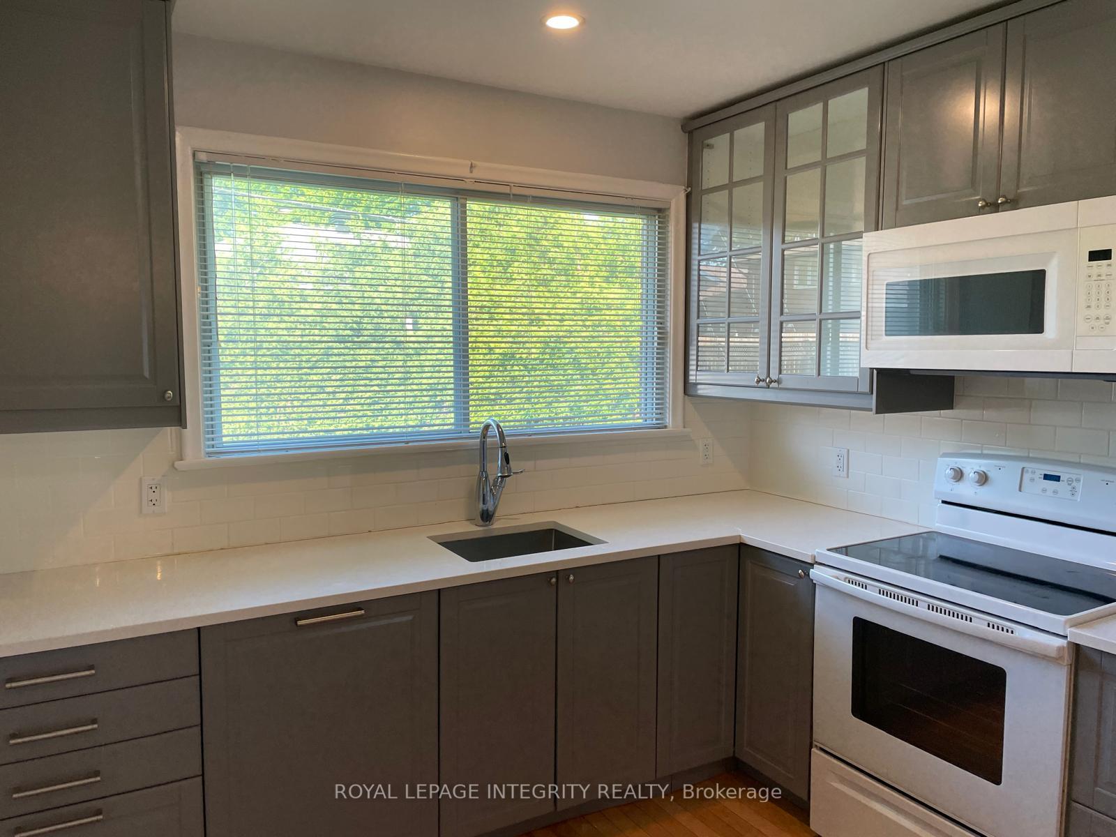 Photo 5 of Unit A, 1171 Checkers Road, Ottawa, Bel Air Park — HOMEH