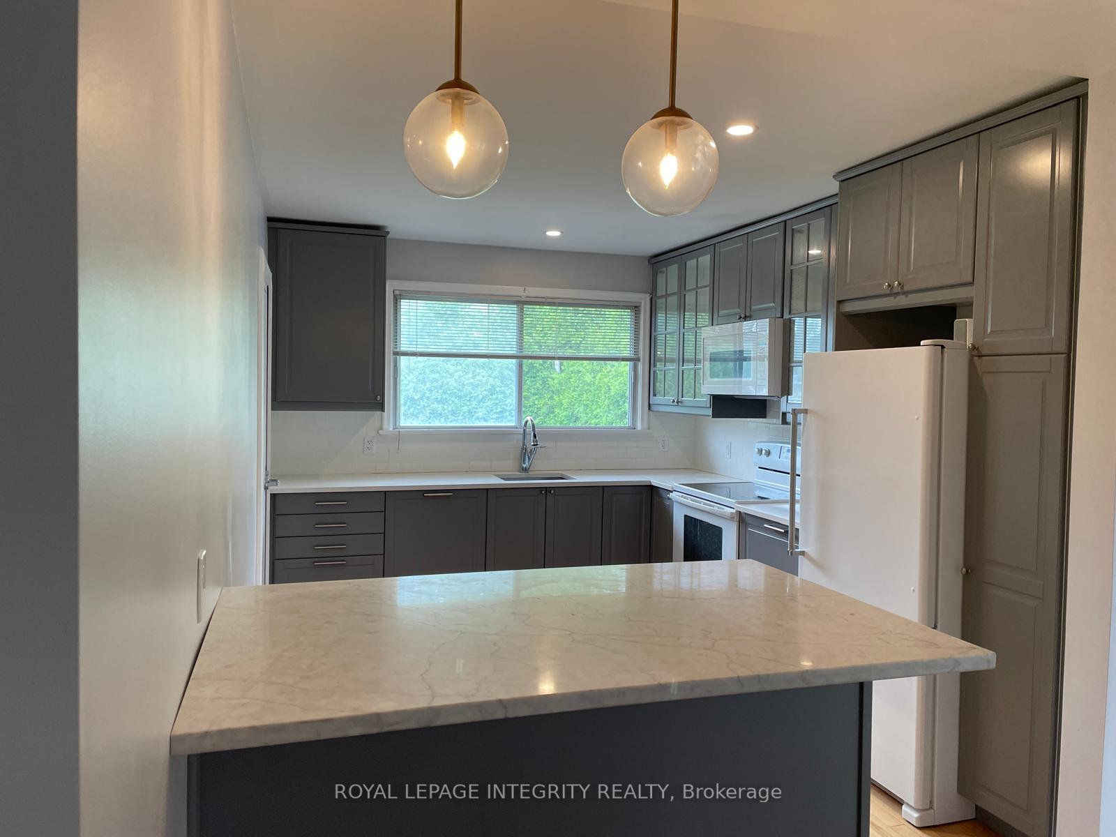 Photo 6 of Unit A, 1171 Checkers Road, Ottawa, Bel Air Park — HOMEH