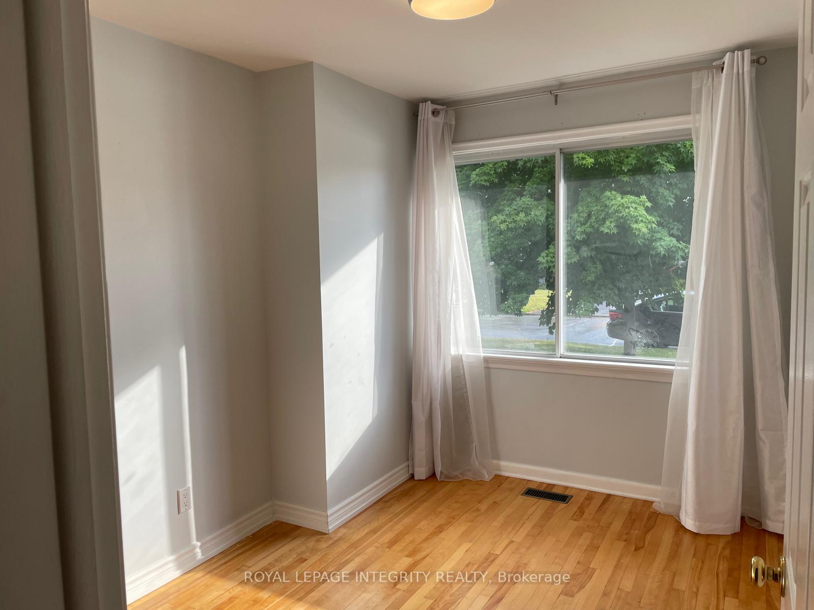 Photo 10 of Unit A, 1171 Checkers Road, Ottawa, Bel Air Park — HOMEH