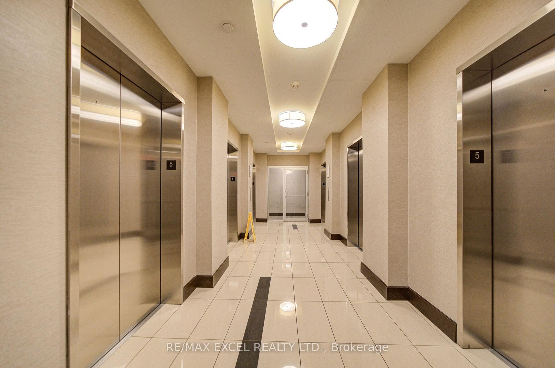Photo 5 of Unit 503, 386 Yonge Street, Toronto, Bay Street Corridor — HOMEH