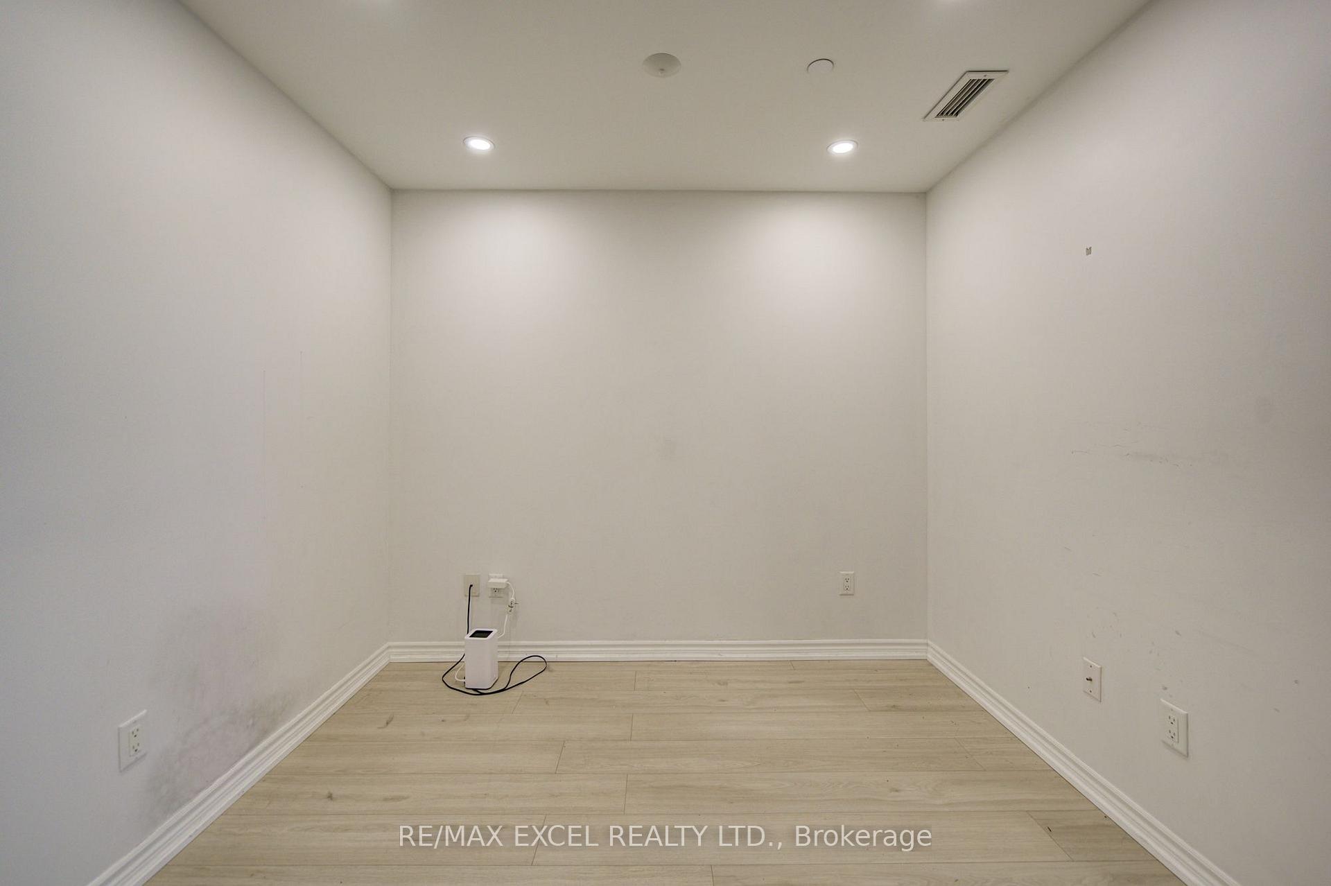 Photo 14 of Unit 503, 386 Yonge Street, Toronto, Bay Street Corridor — HOMEH