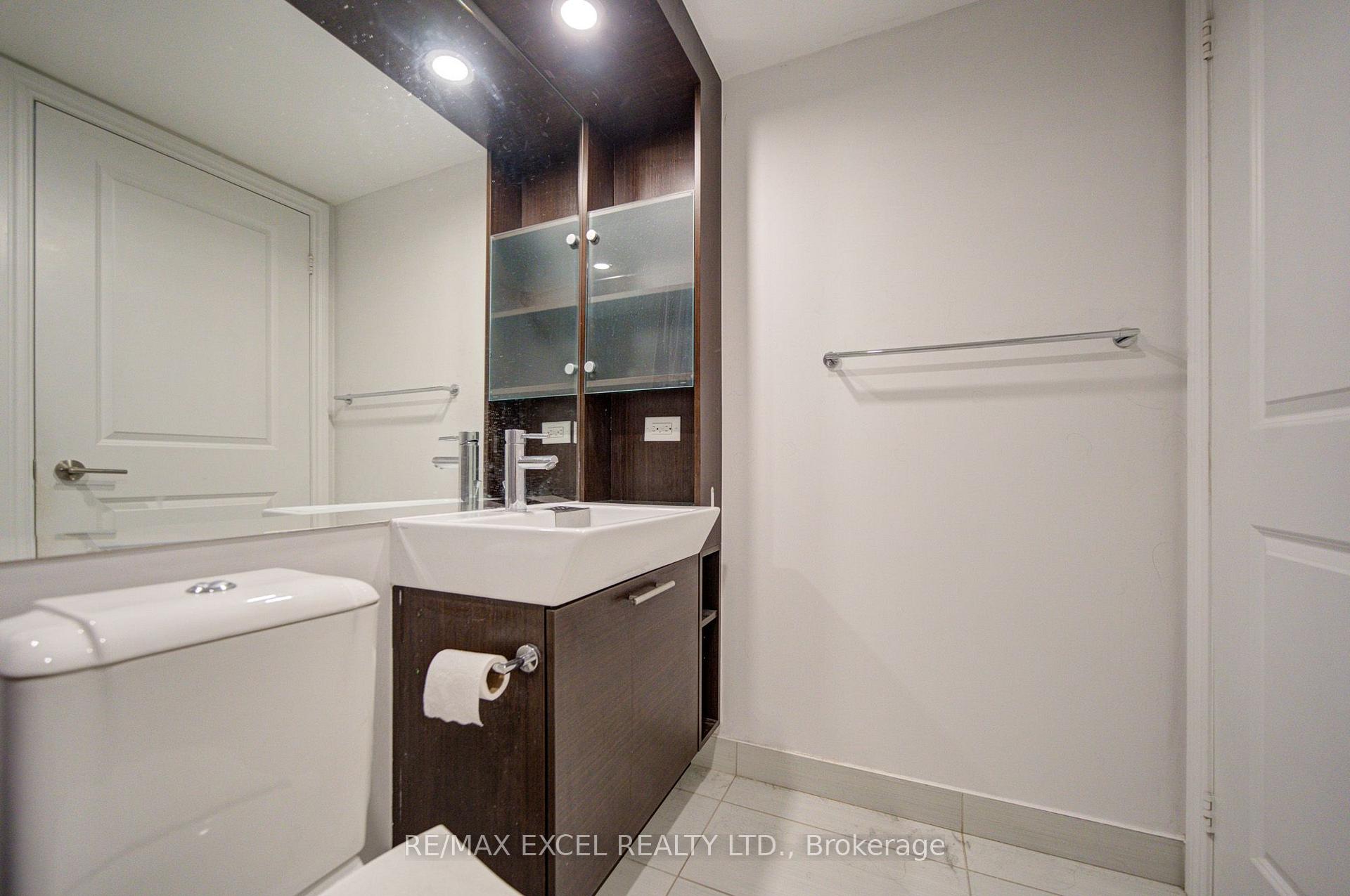 Photo 32 of Unit 503, 386 Yonge Street, Toronto, Bay Street Corridor — HOMEH