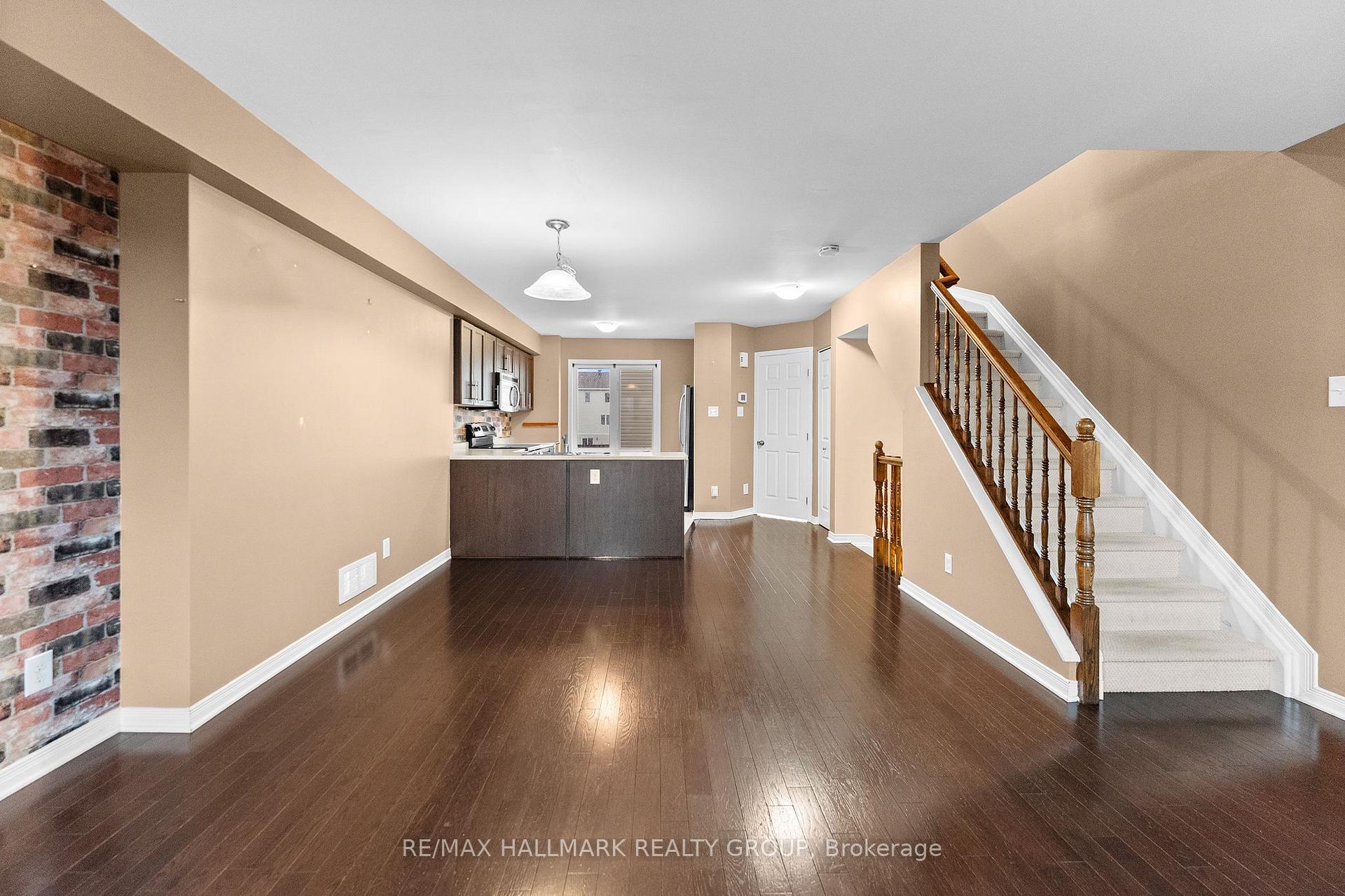 Photo 25 of 584 Simran Private, Ottawa, Barrhaven - Cedargrove/Fraserdale — HOMEH