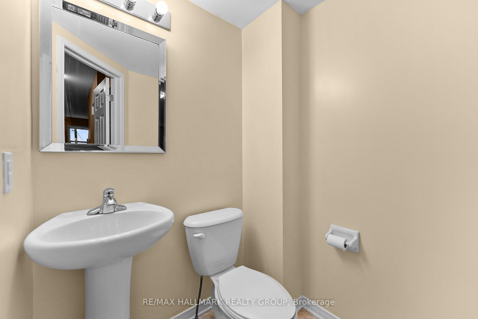 Photo 30 of 584 Simran Private, Ottawa, Barrhaven - Cedargrove/Fraserdale — HOMEH