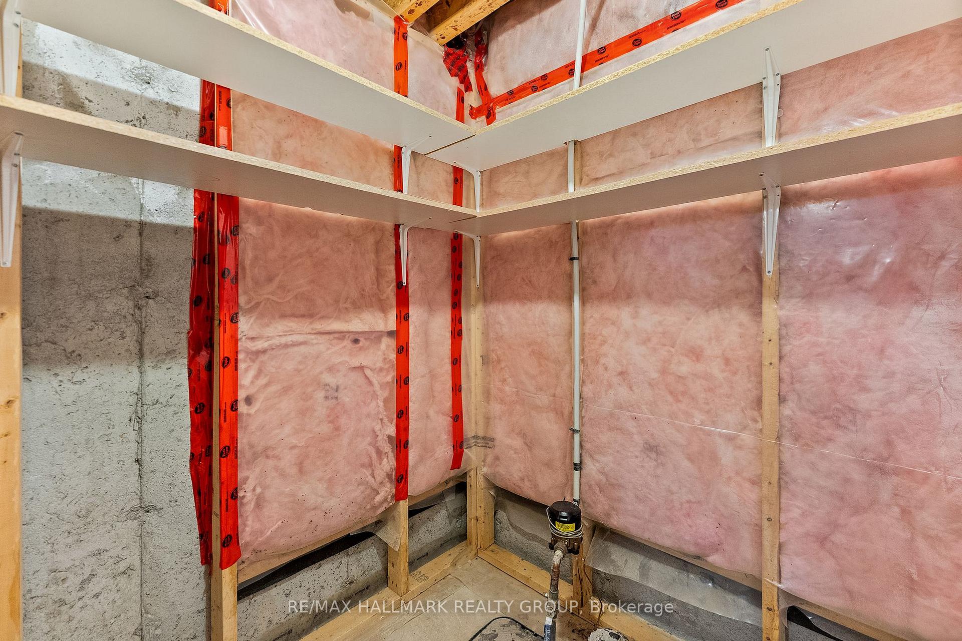 Photo 45 of 584 Simran Private, Ottawa, Barrhaven - Cedargrove/Fraserdale — HOMEH