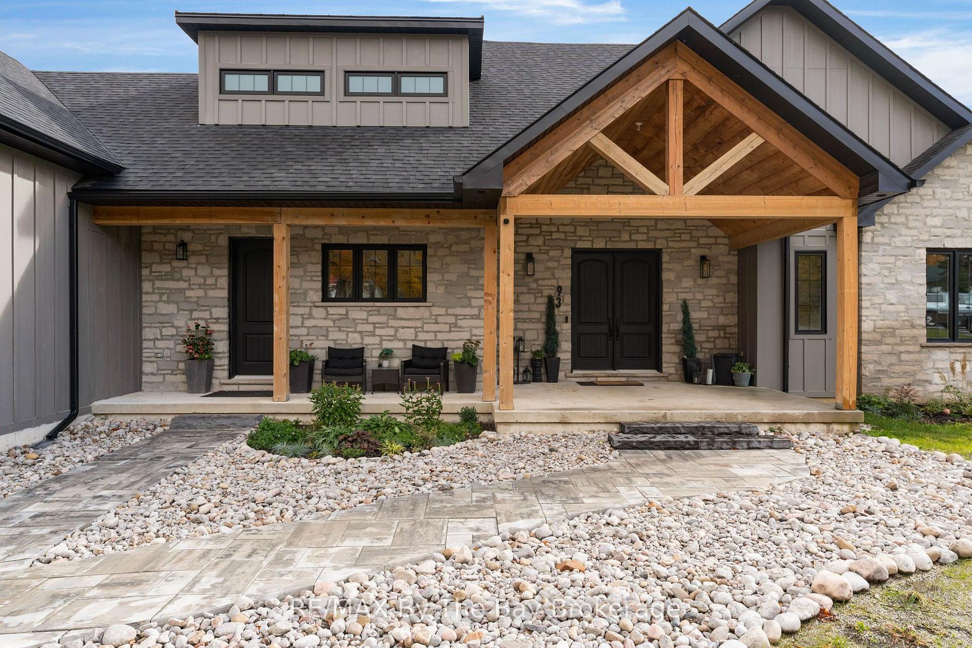 Photo 2 of 93 Moonstone Road E, Oro-Medonte, Moonstone — HOMEH