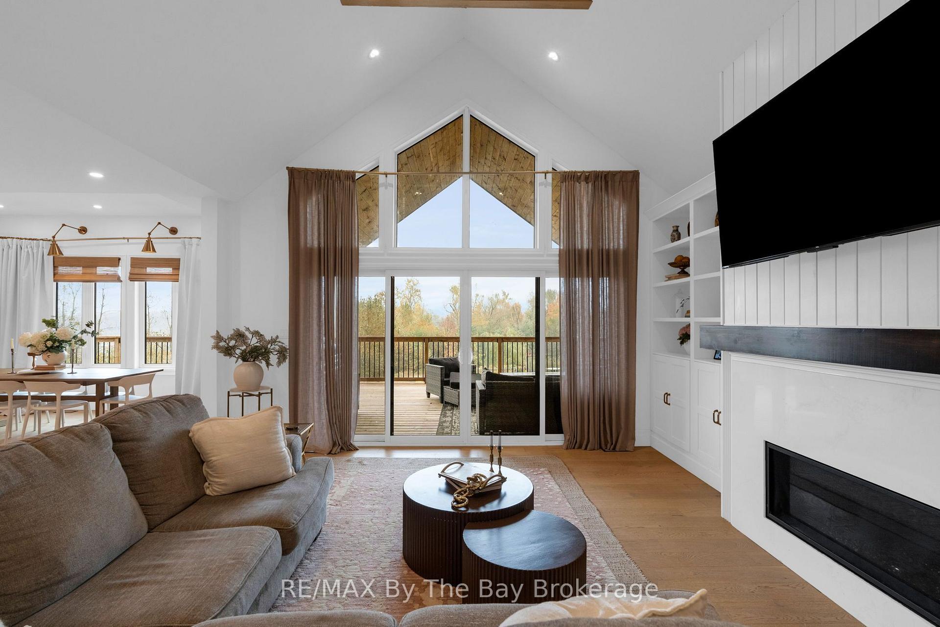 Photo 6 of 93 Moonstone Road E, Oro-Medonte, Moonstone — HOMEH