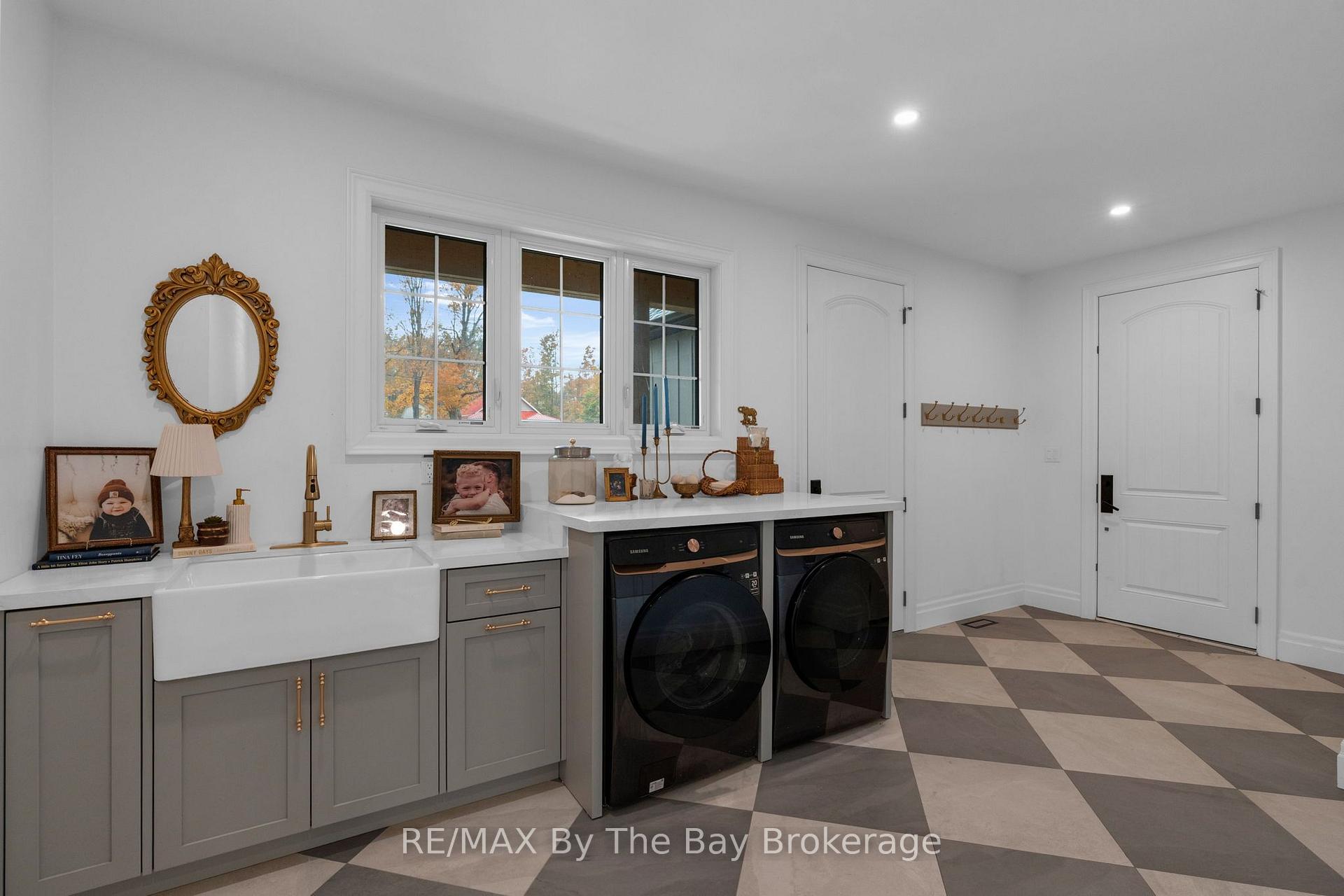 Photo 17 of 93 Moonstone Road E, Oro-Medonte, Moonstone — HOMEH