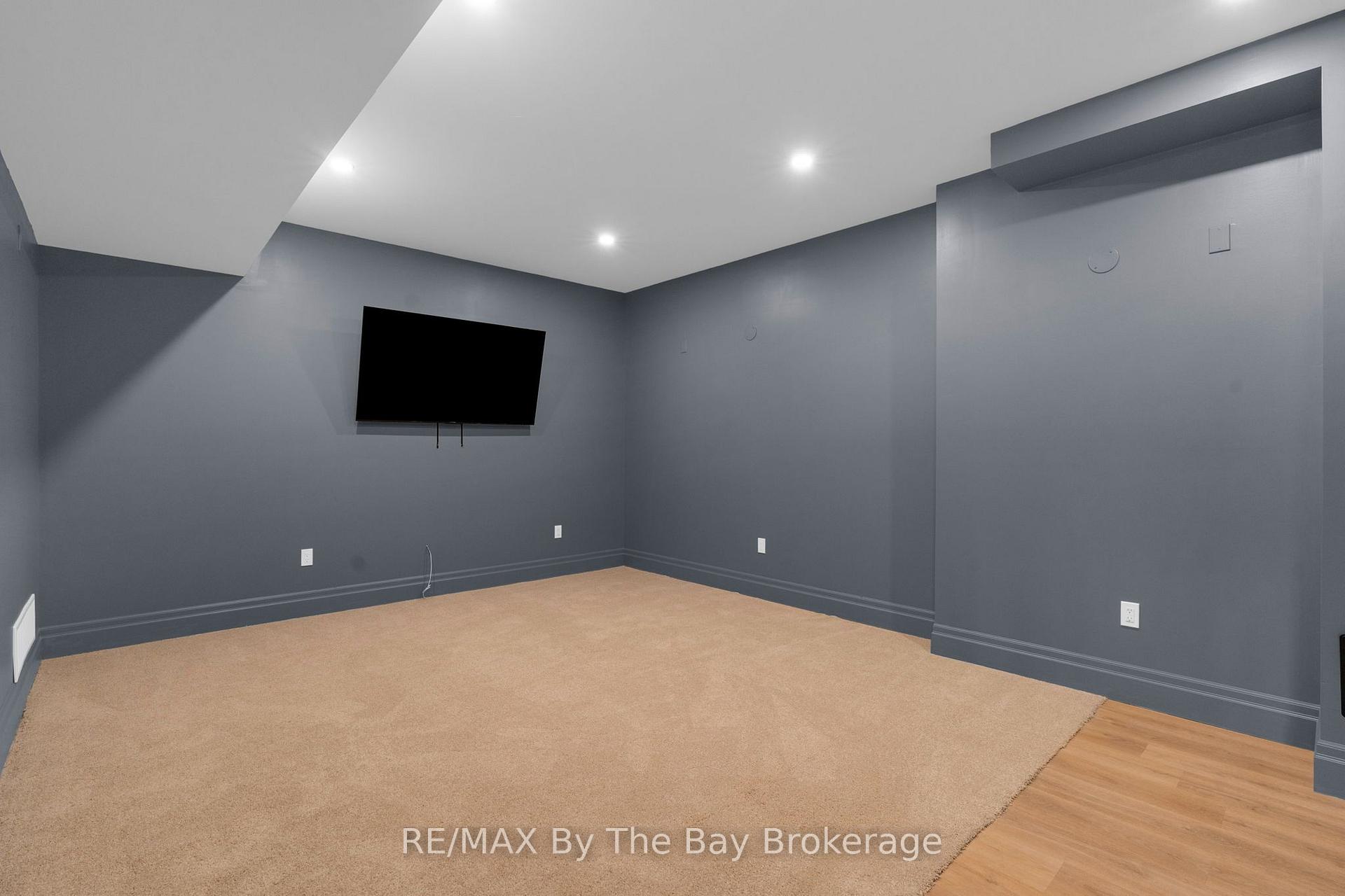 Photo 46 of 93 Moonstone Road E, Oro-Medonte, Moonstone — HOMEH