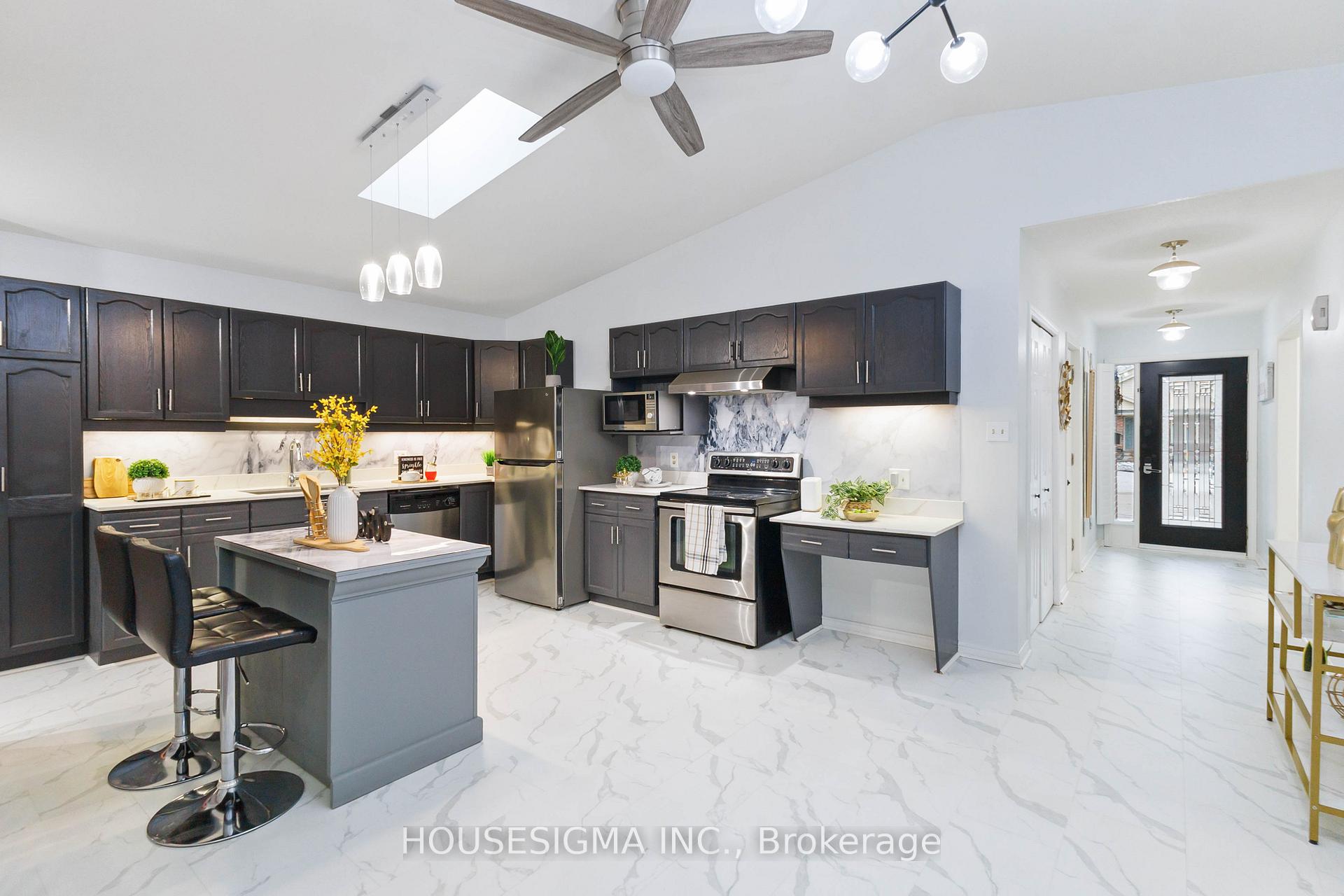 Photo 8 of 220 Killarney Grove, London, North H — HOMEH
