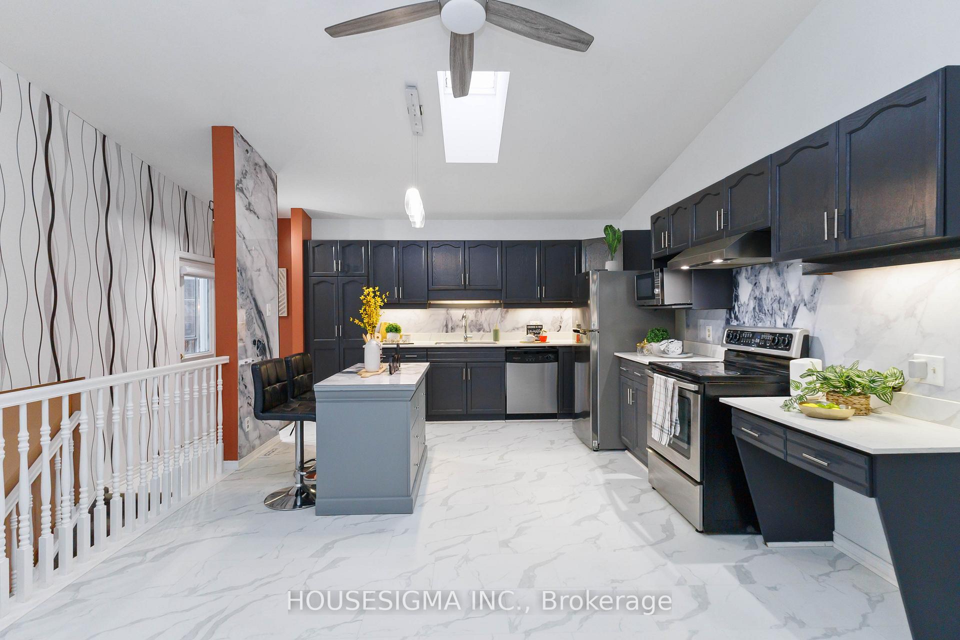 Photo 9 of 220 Killarney Grove, London, North H — HOMEH