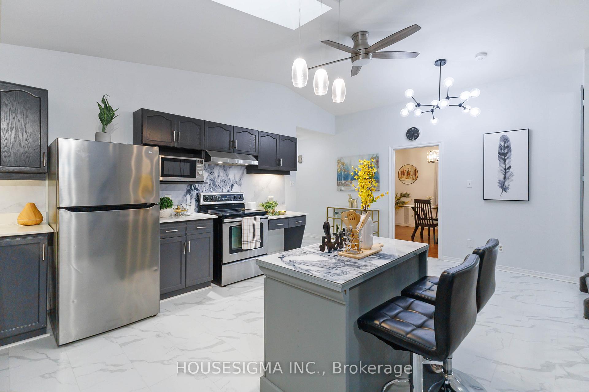 Photo 10 of 220 Killarney Grove, London, North H — HOMEH