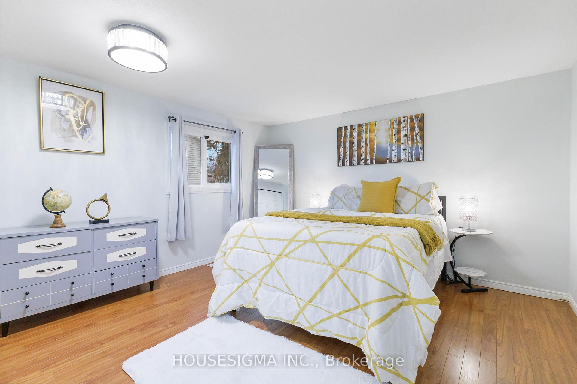 Photo 14 of 220 Killarney Grove, London, North H — HOMEH
