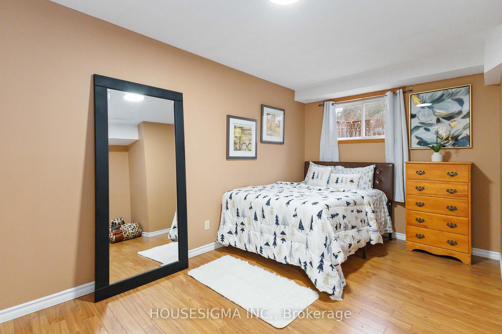 Photo 22 of 220 Killarney Grove, London, North H — HOMEH