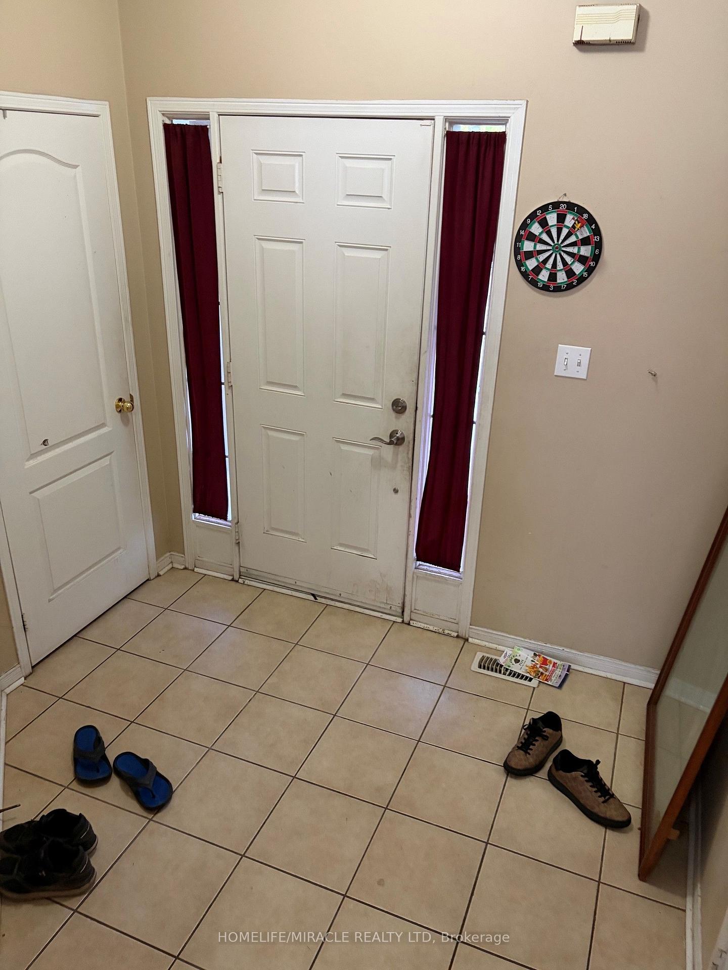 Photo 1 of 40 Crannyfield Drive, Brampton, Fletcher's Meadow — HOMEH