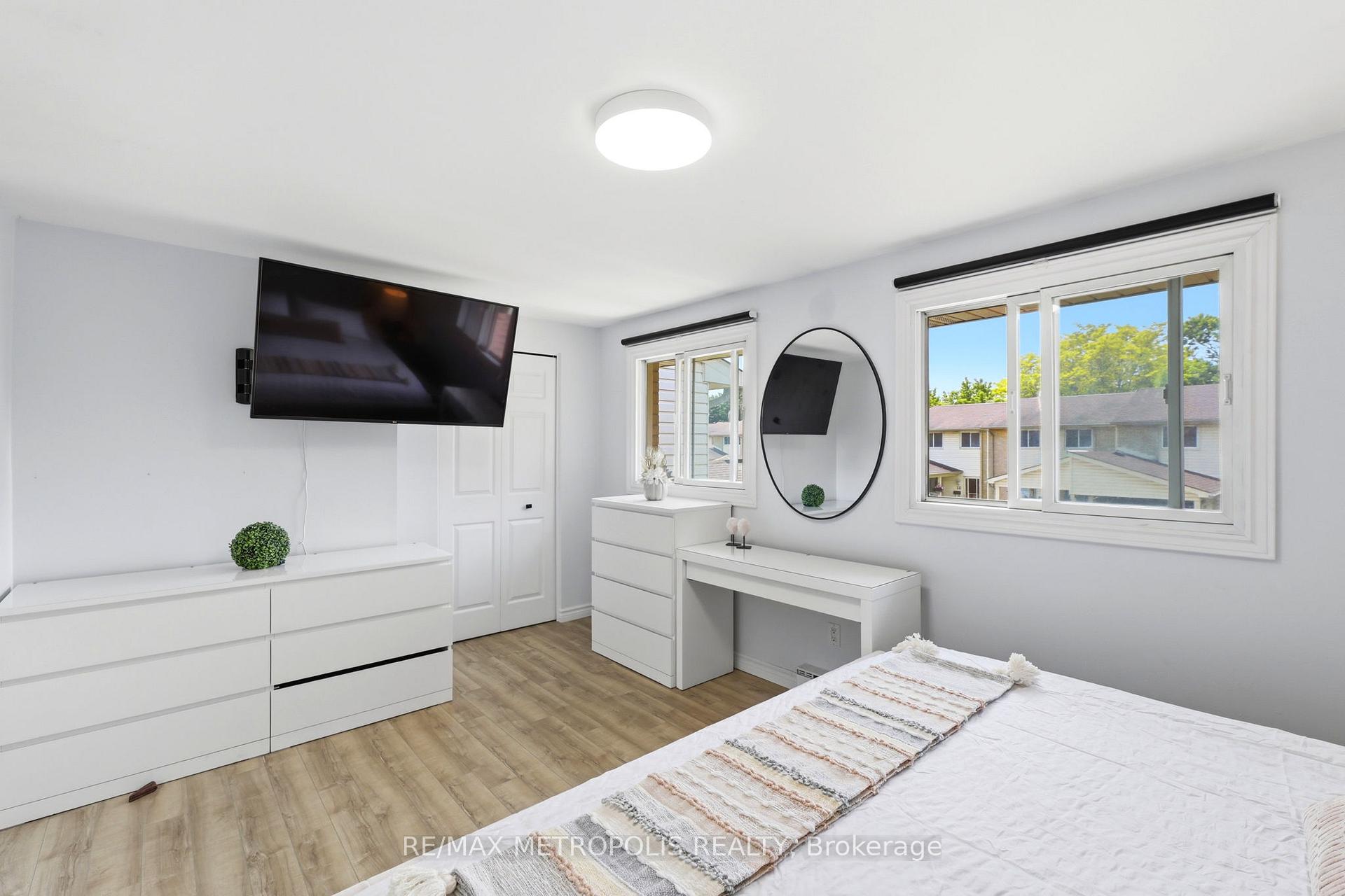 Photo 8 of Unit 62, 801 Osgoode Drive, London, South Y — HOMEH