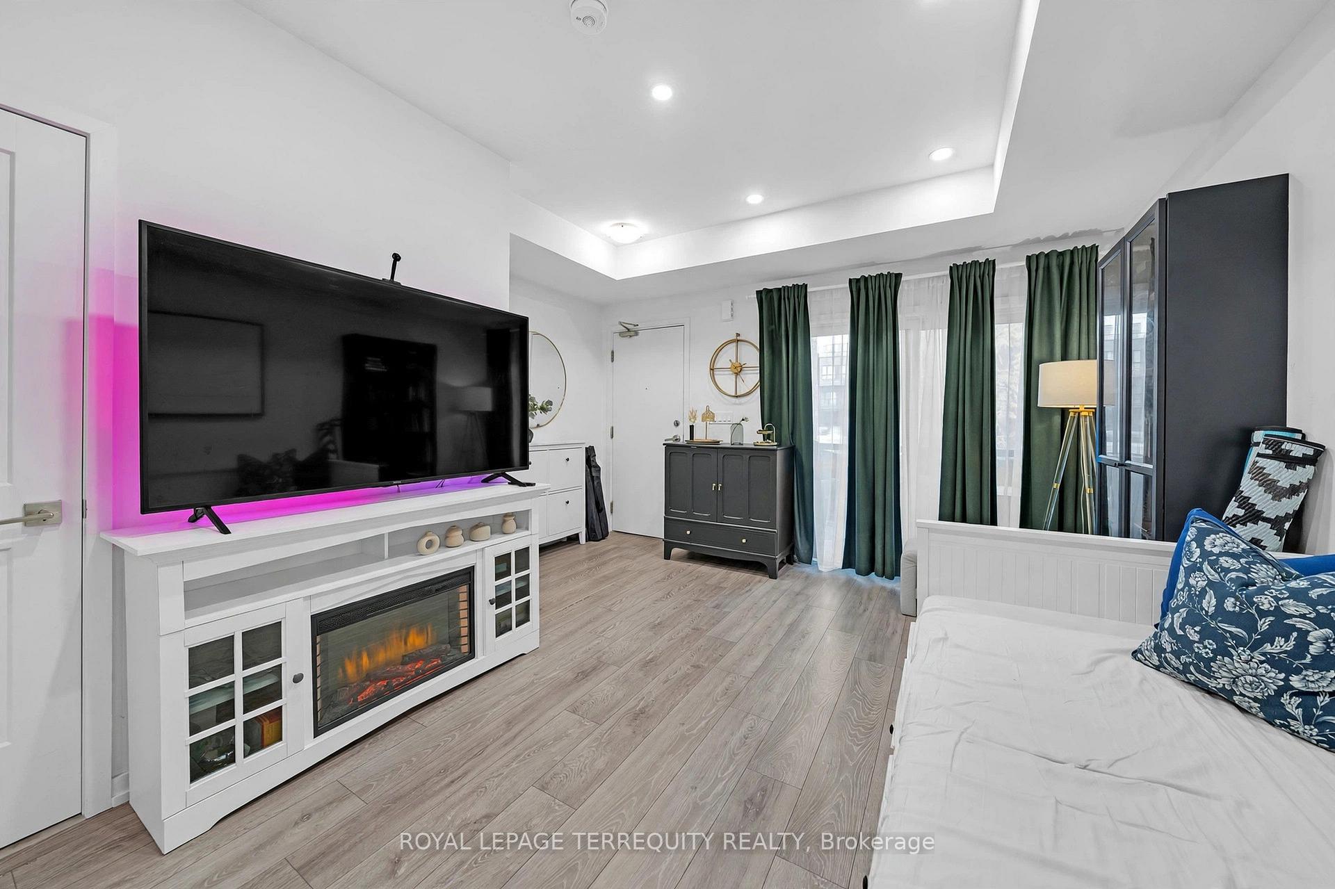 Photo 6 of Unit 23, 22 Lytham Green Circle, Newmarket, Glenway Estates — HOMEH