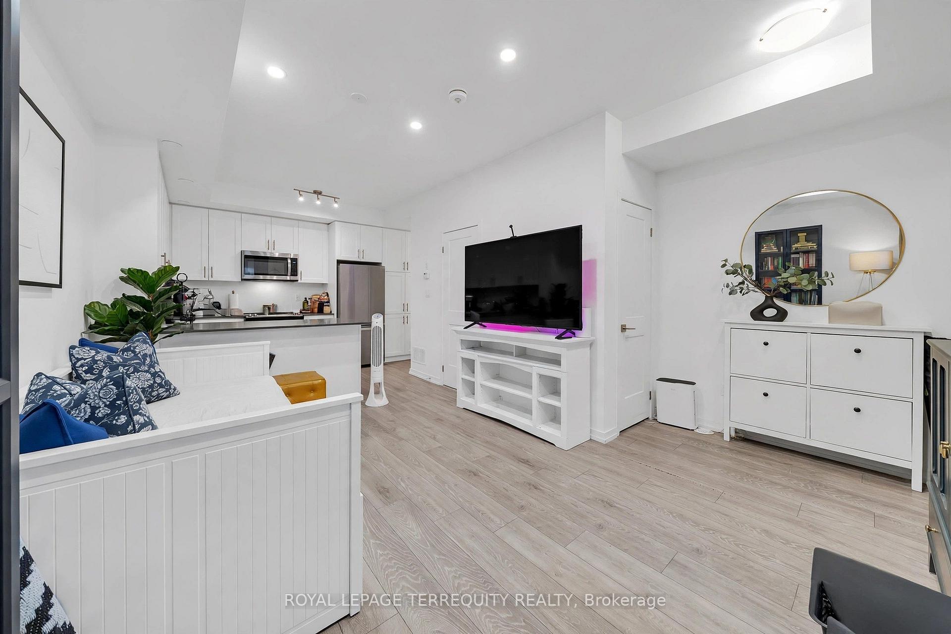 Photo 8 of Unit 23, 22 Lytham Green Circle, Newmarket, Glenway Estates — HOMEH