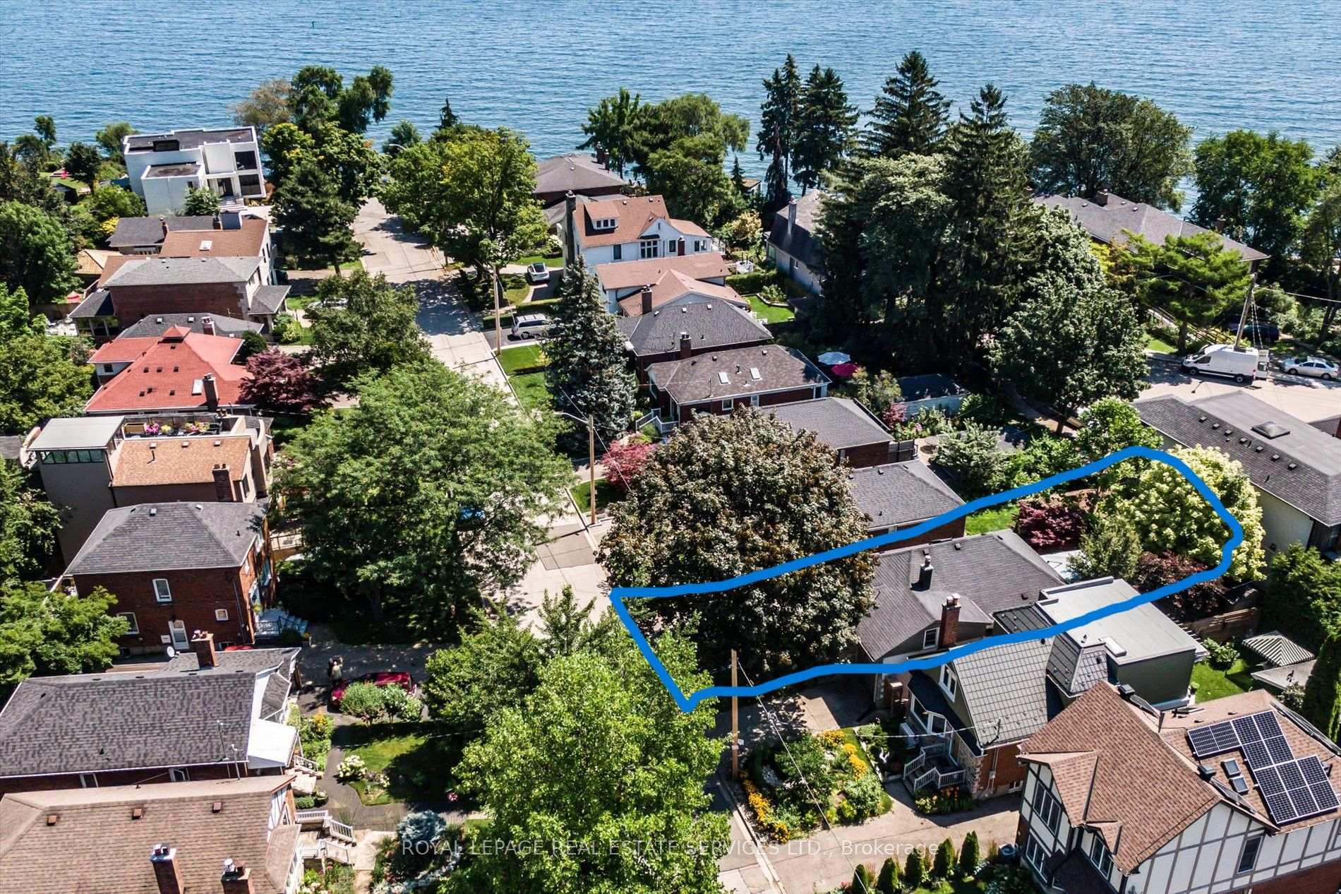 Photo 5 of 25 Miles Road, Etobicoke, Mimico — HOMEH