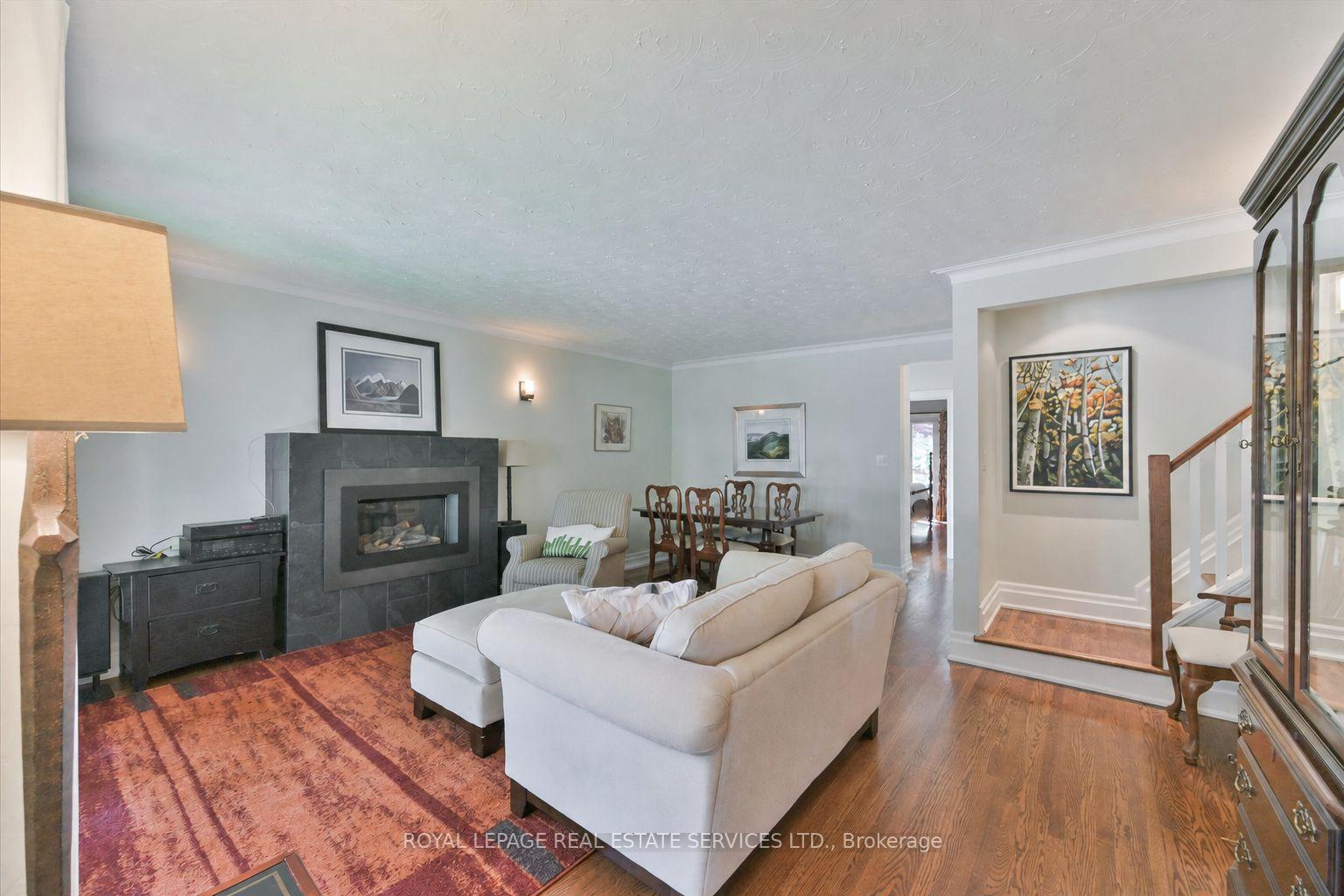 Photo 8 of 25 Miles Road, Etobicoke, Mimico — HOMEH