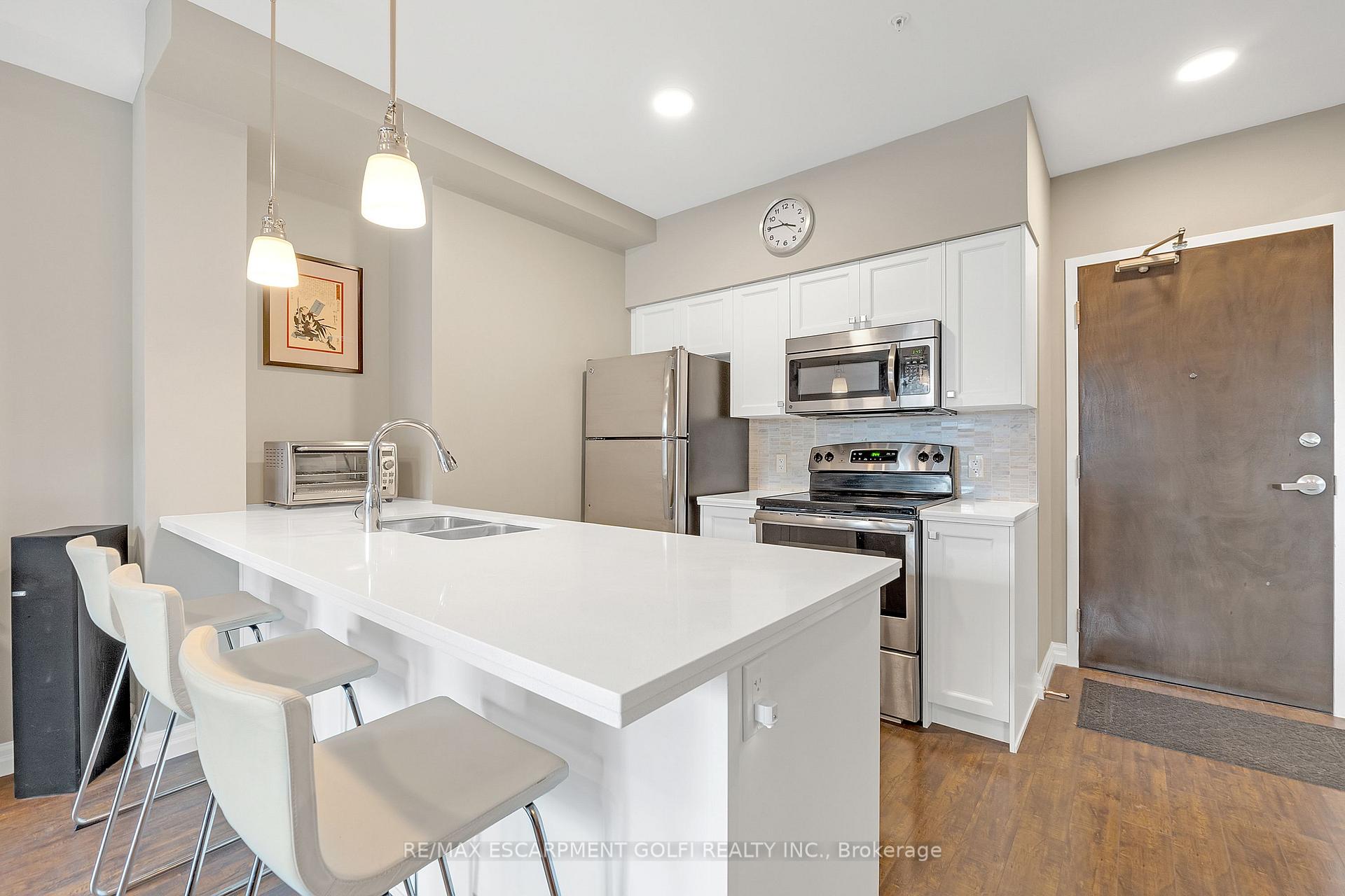 Photo 11 of Unit 1006, 112 King Street E, Hamilton, Beasley — HOMEH