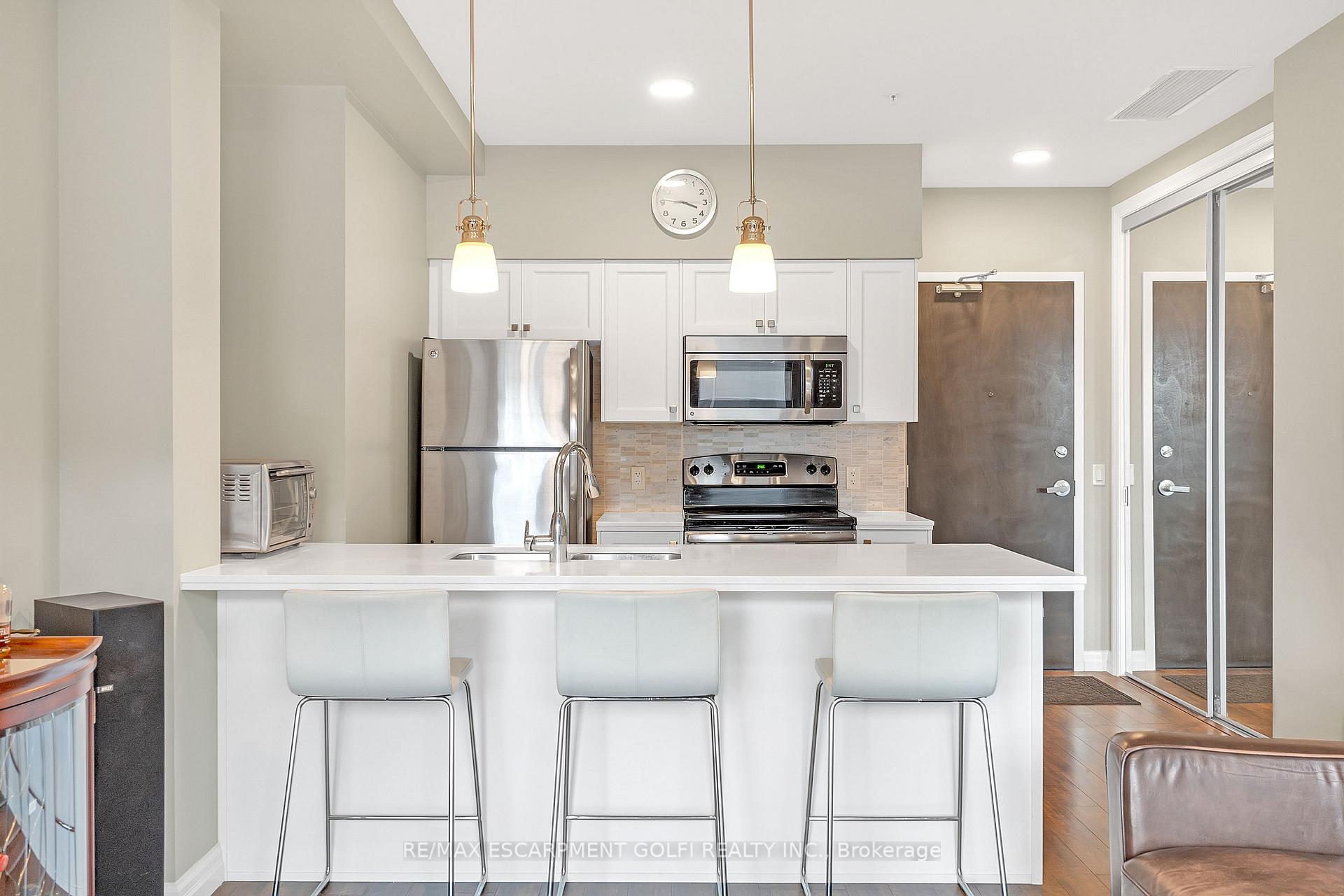 Photo 12 of Unit 1006, 112 King Street E, Hamilton, Beasley — HOMEH