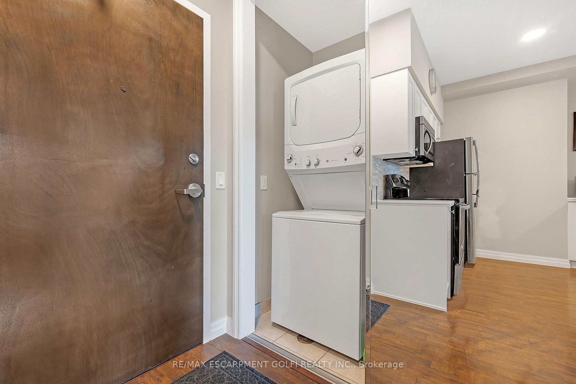 Photo 22 of Unit 1006, 112 King Street E, Hamilton, Beasley — HOMEH