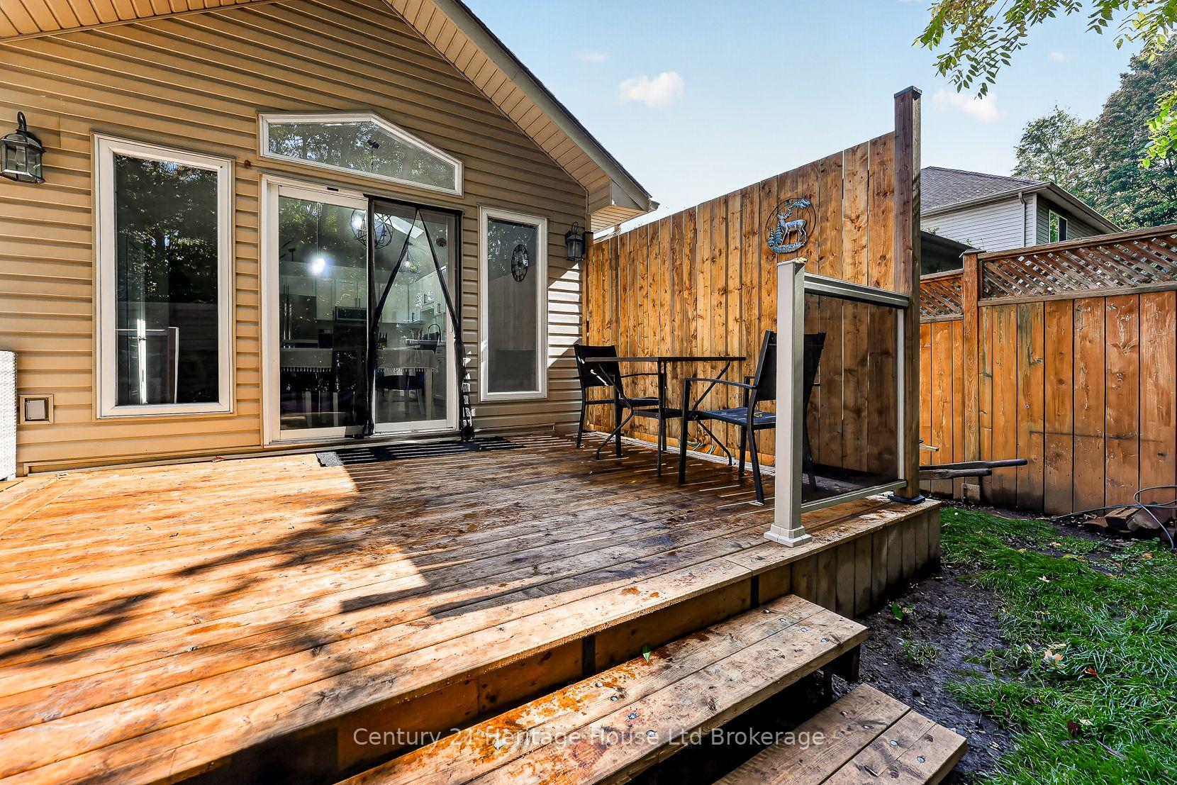 Photo 37 of 10 Potters Way, Woodstock, Woodstock - South — HOMEH